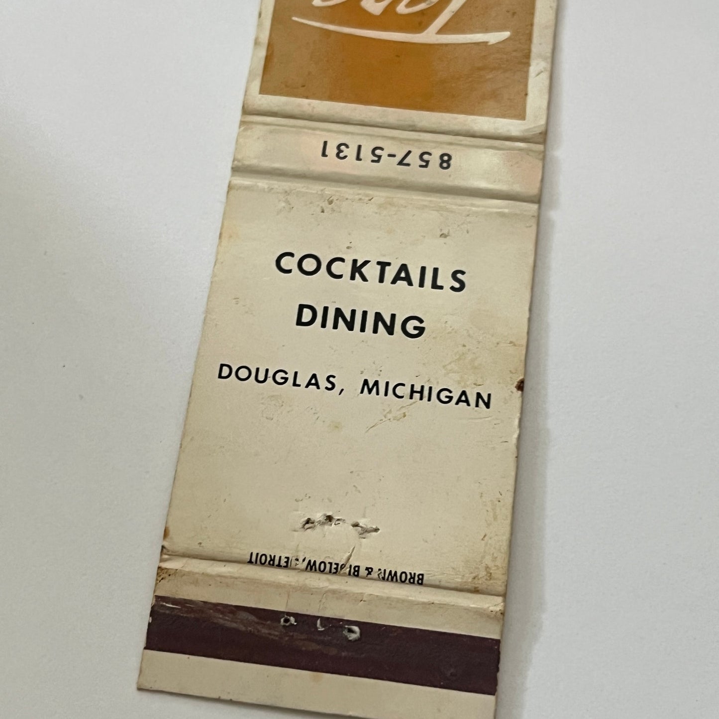 Tara Restaurant Douglas MI Vintage Matchbook Cover TB6-MB1-14