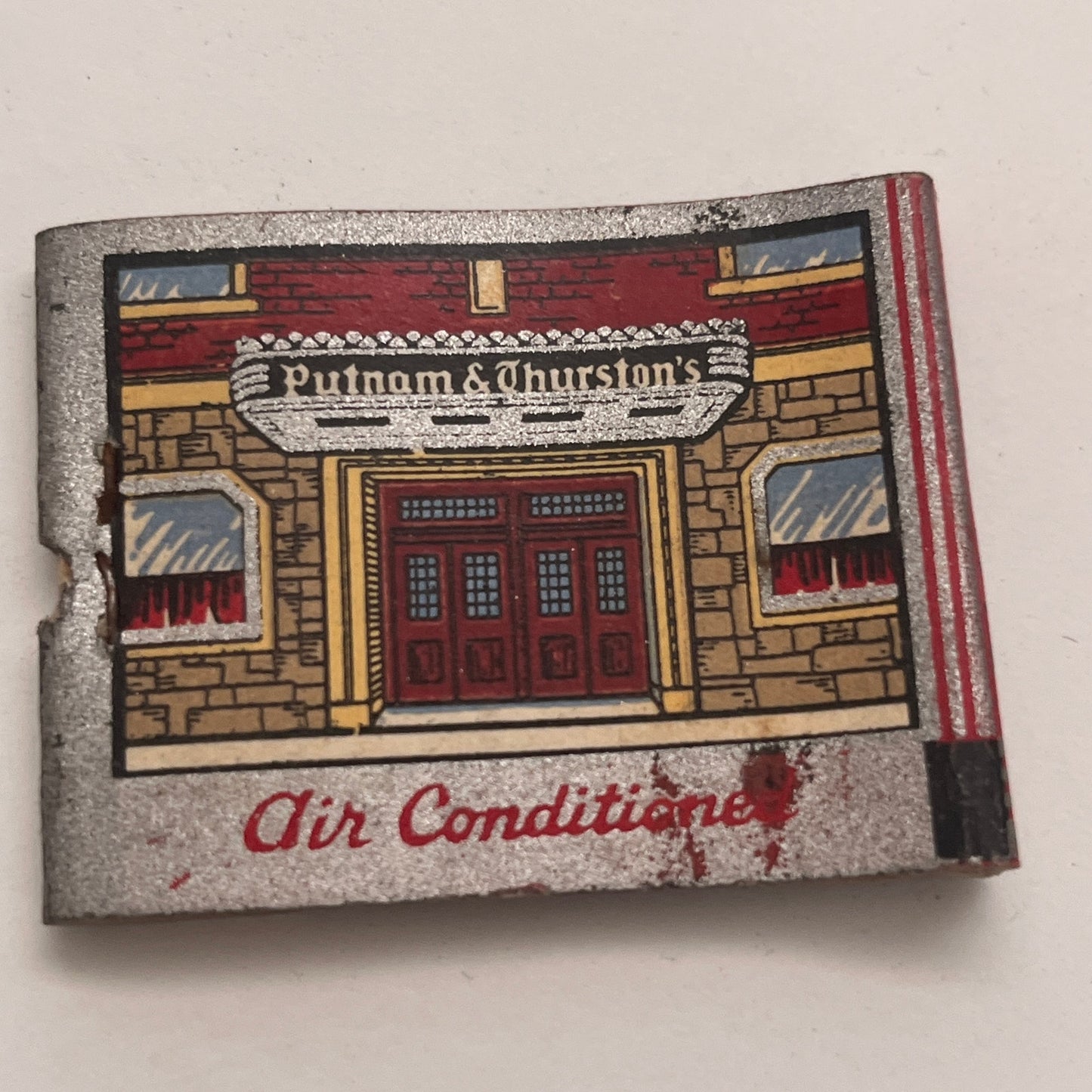 Putnam & Thurston's Worcester's Finest Restaurant Matchbook Cover TB8-MB2-4