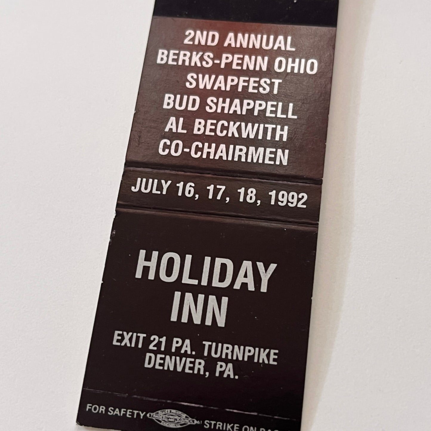 Holiday Inn Exit 21 PA Turnpike Denver PA Vintage Matchbook Cover TB6-MB2-1