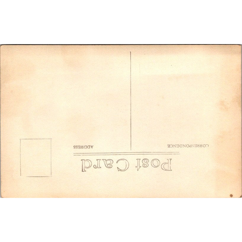 c1920 Young Men Women in Motor Car Antique RPPC Postcard AI9-M25