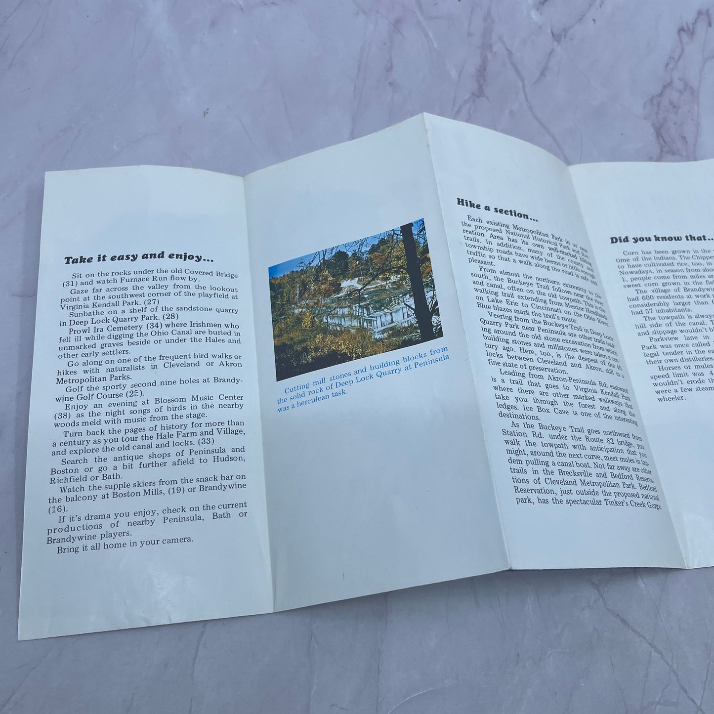 Explore The Cuyahoga River Valley & Proposed National Park Fold Out Map TC5-RD