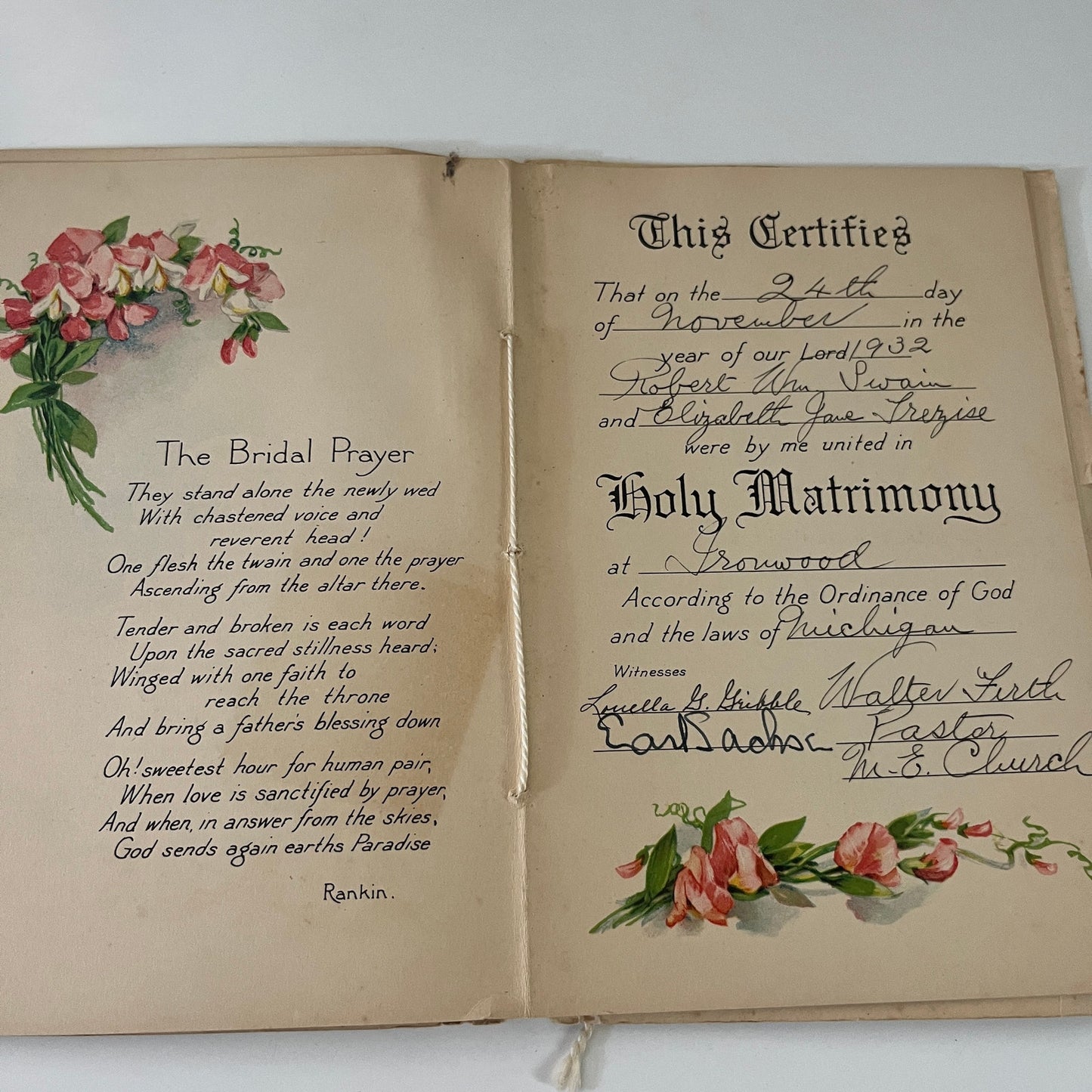 Luther L. Wright Elizabeth Swain Milwaukee 1932 Wedding Day Book TE2-BB