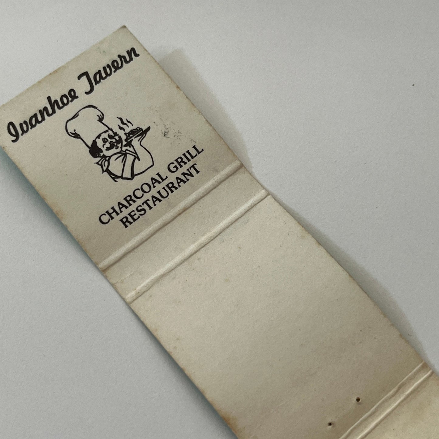 Ivanhoe Tavern 250 Upper Heidelberg Rd Australia Matchbook Cover TB6-MB1-14