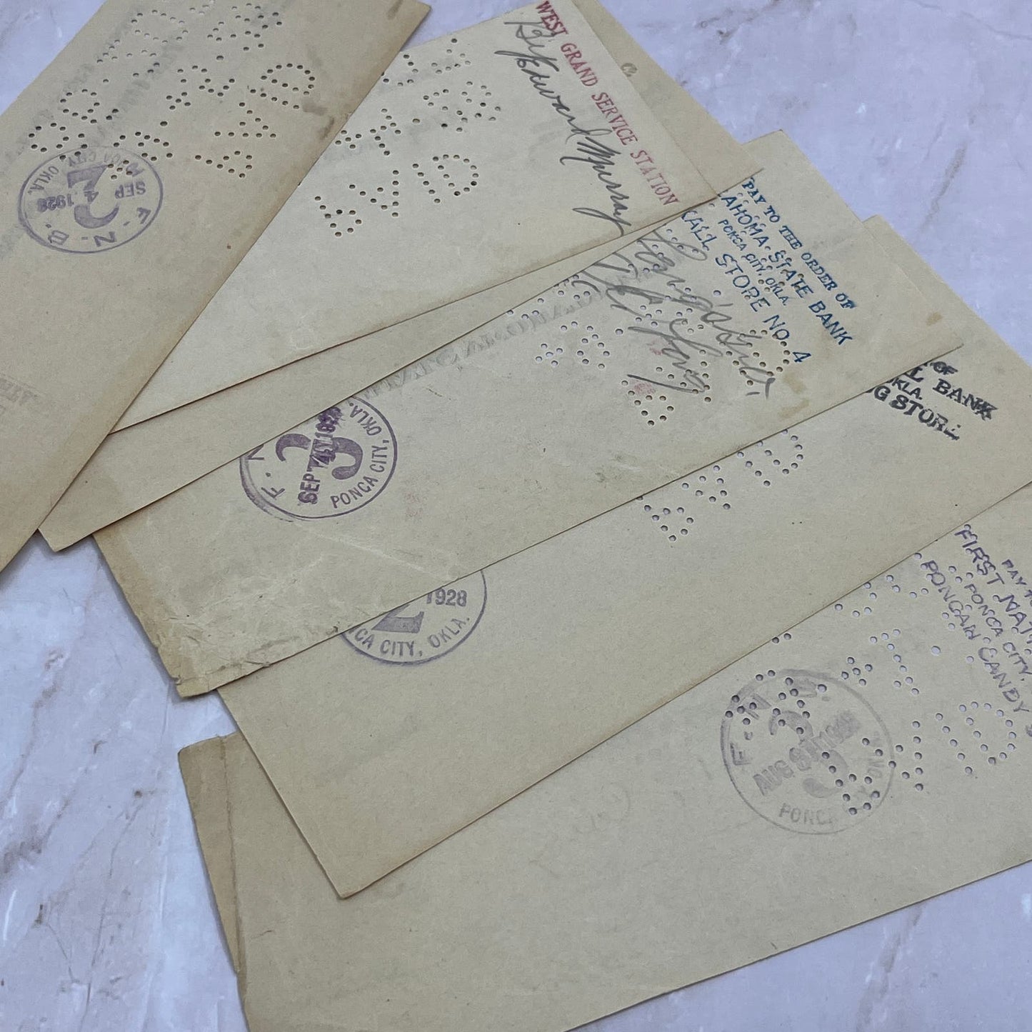 1920s Lot of Ponca City Oklahoma First National Bank Checks TG8-VW