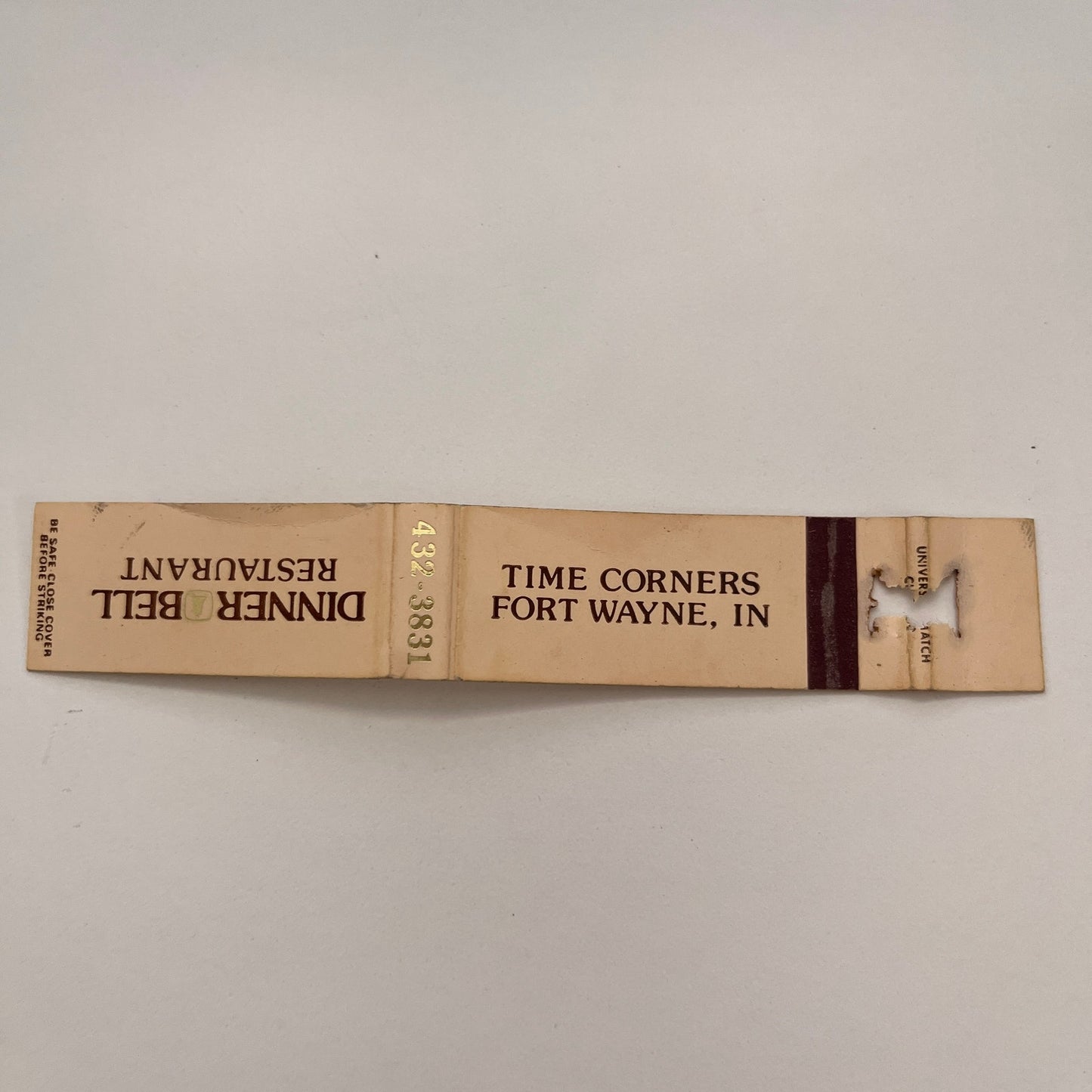Dinner Bell Restaurant Fort Wayne IN Slim Vintage Matchbook TB6-MB2-15
