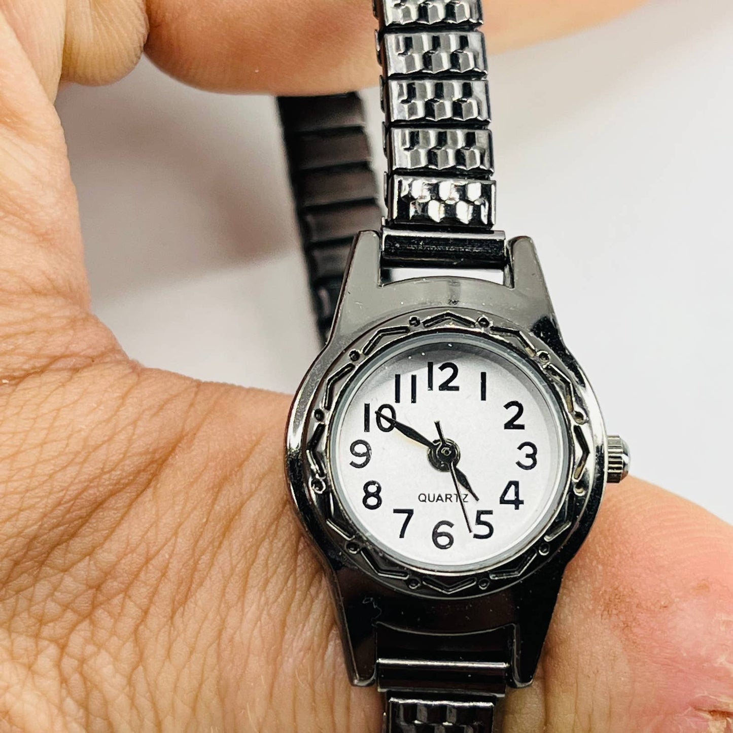 Vintage Carbon Fiber Tone Watch Metal Stretch Band SA9