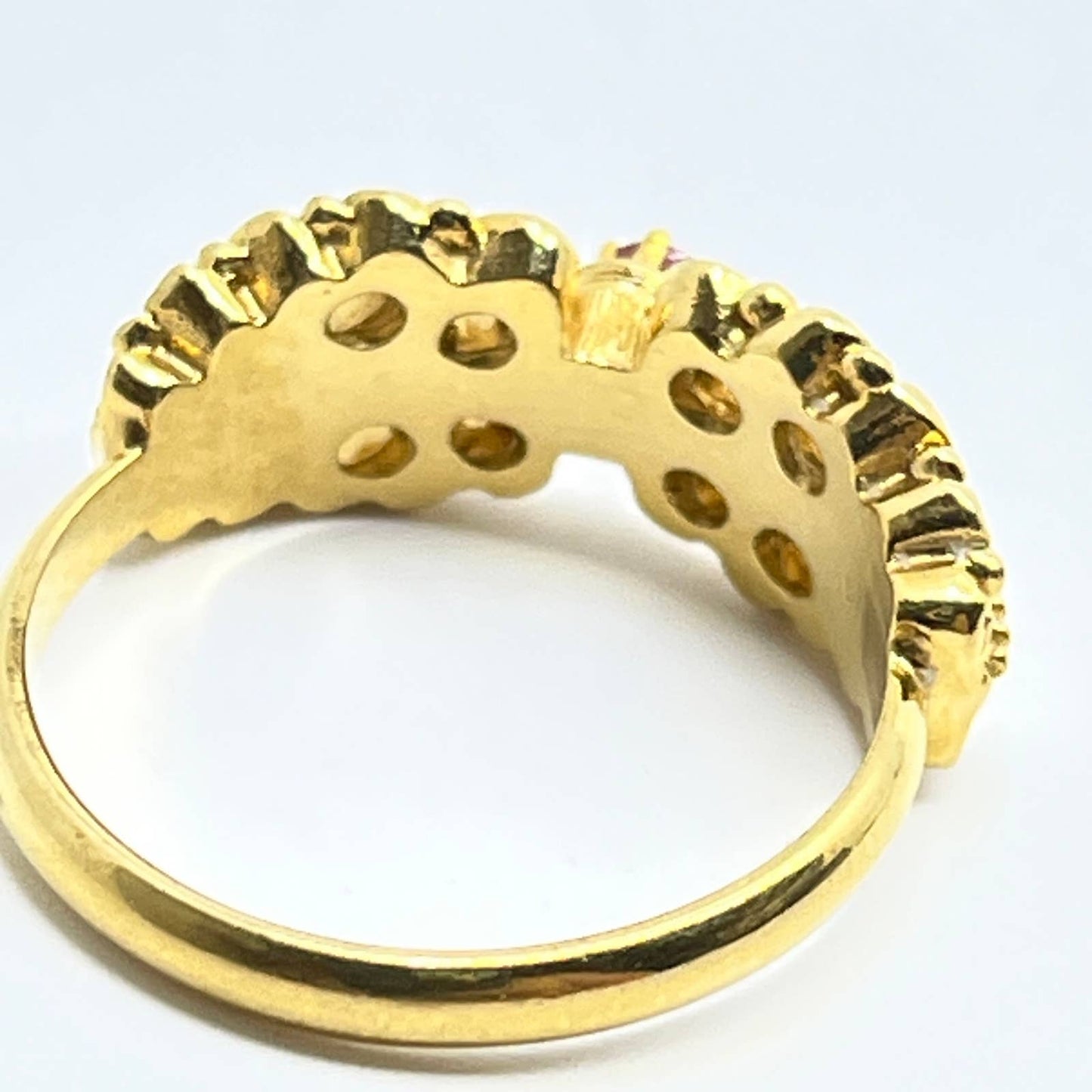 Victorian Edwardian Style Ladies Goldtone Pink Rhinestone Ring Size 8-9 SD5