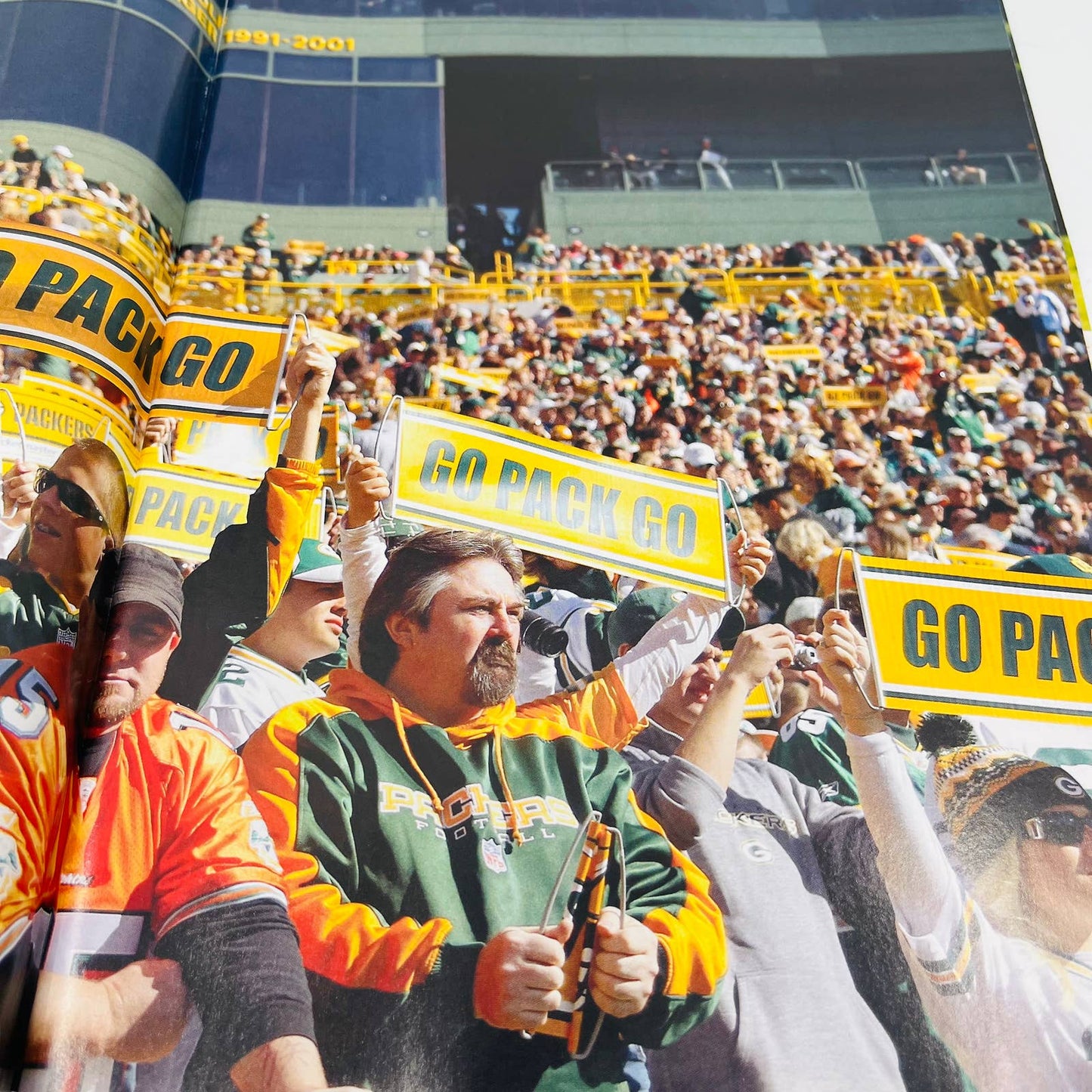 2010 Lindy’s Sports Titletown NFC Champ Green Bay Packers Super Bowl Preview BA3
