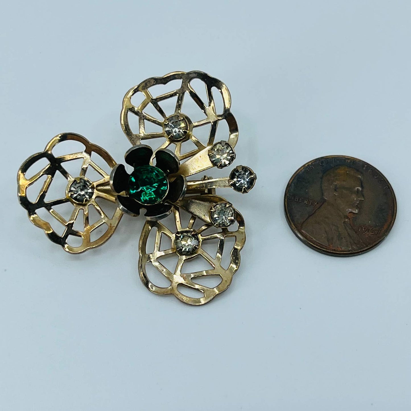 1930s Art Deco Flower Emerald Green Rhinestone Brooch Gold Tone SA6