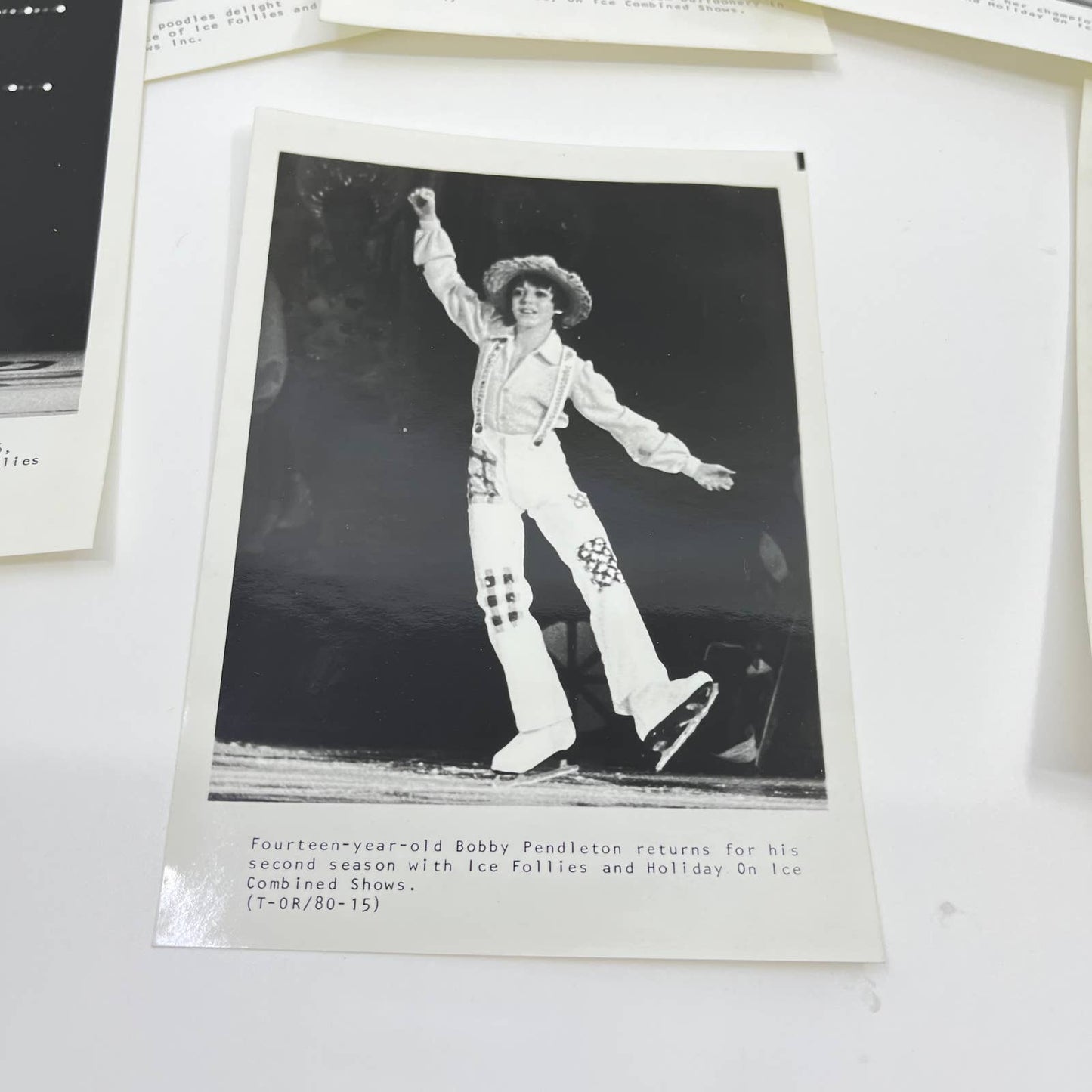 1980 Lot of Vintage Ice Follies Holiday on Ice Skating Photos 5x7” TE2
