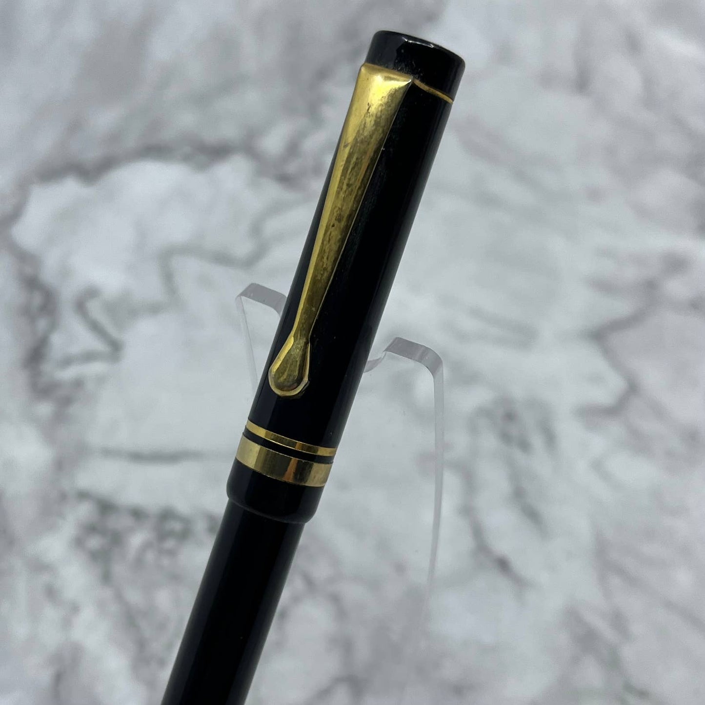 Vintage Black & Gold Tone Fountain Pen Iridium Point W Germany Fine Nib SE6