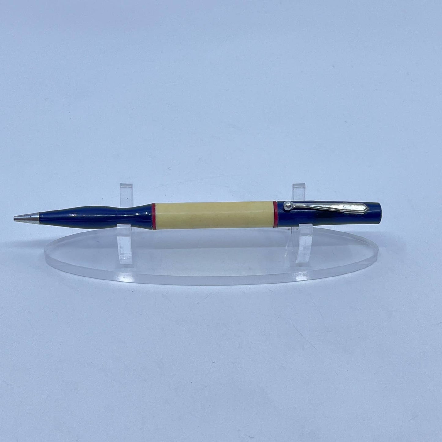 Vintage Mechanical Pencil Blue & Cream Contour Grip SD7
