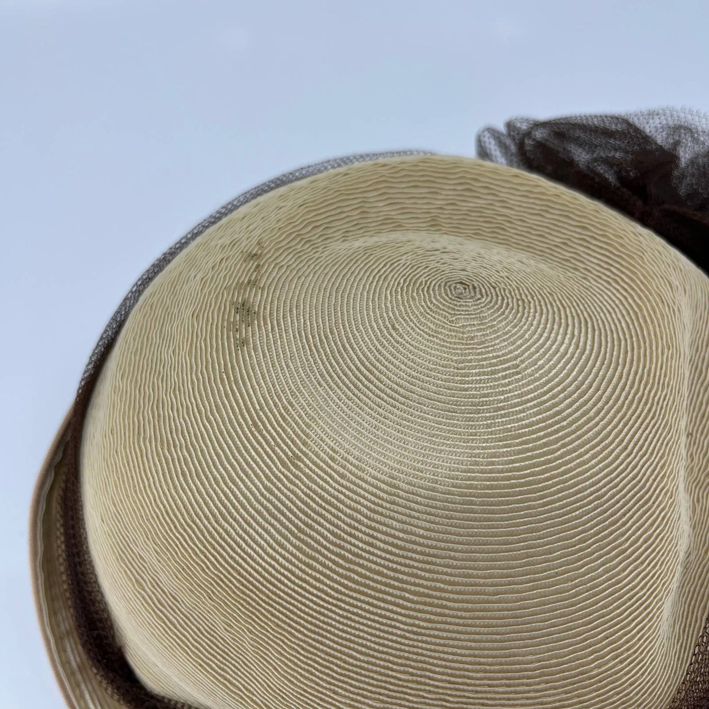Vintage Woman’s Asymmetrical Derby Hat With Brown Net Bow HB1