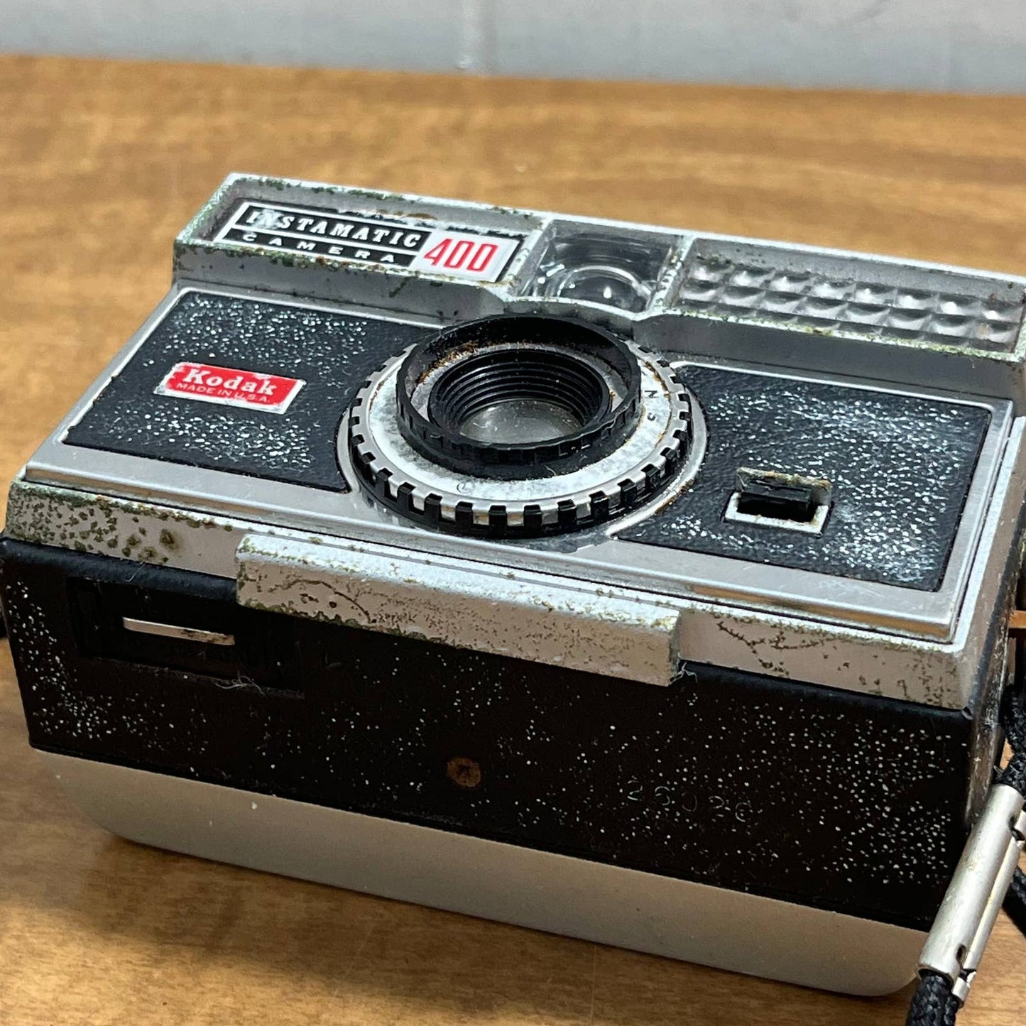 Vintage Kodak Instamatic 400 Point & Shoot 126 Compact Film Camera TD4