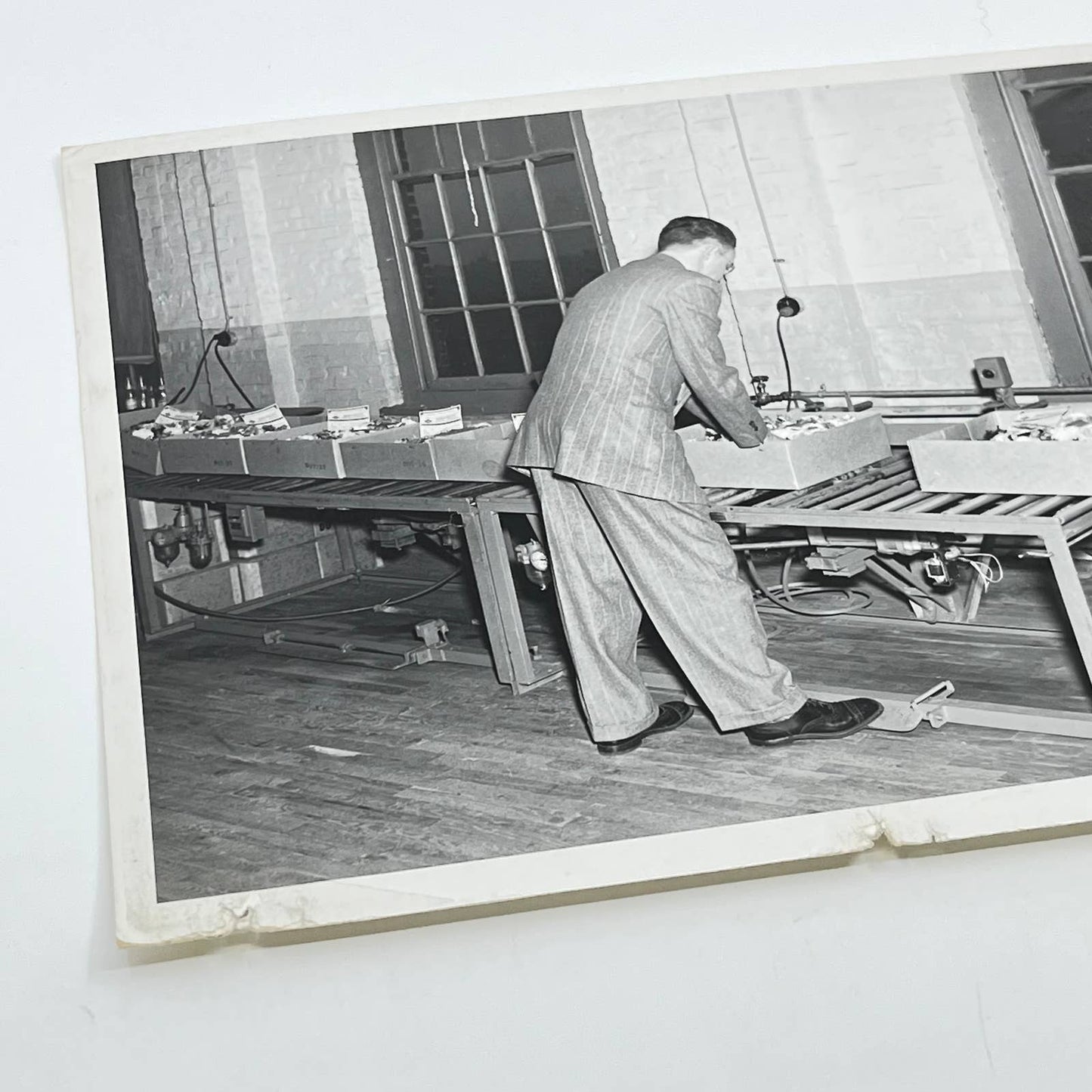 1940s Assembly Line Manufacturing Photo Newtown Square PA AA7-31