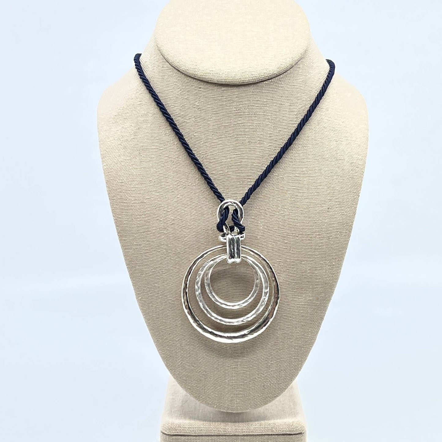 Chico's Tamera Long Pendant Necklace Navy Blue Silver Tone SD5