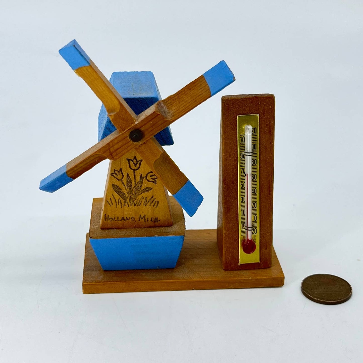Vintage Holland Michigan Souvenir Windmill TE7