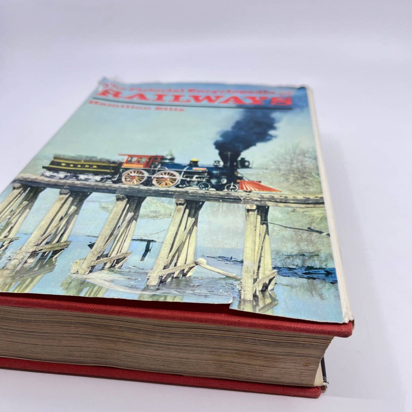 The Pictorial Encyclopedia of Railways By Hamilton Ellis H/C D/J TF9