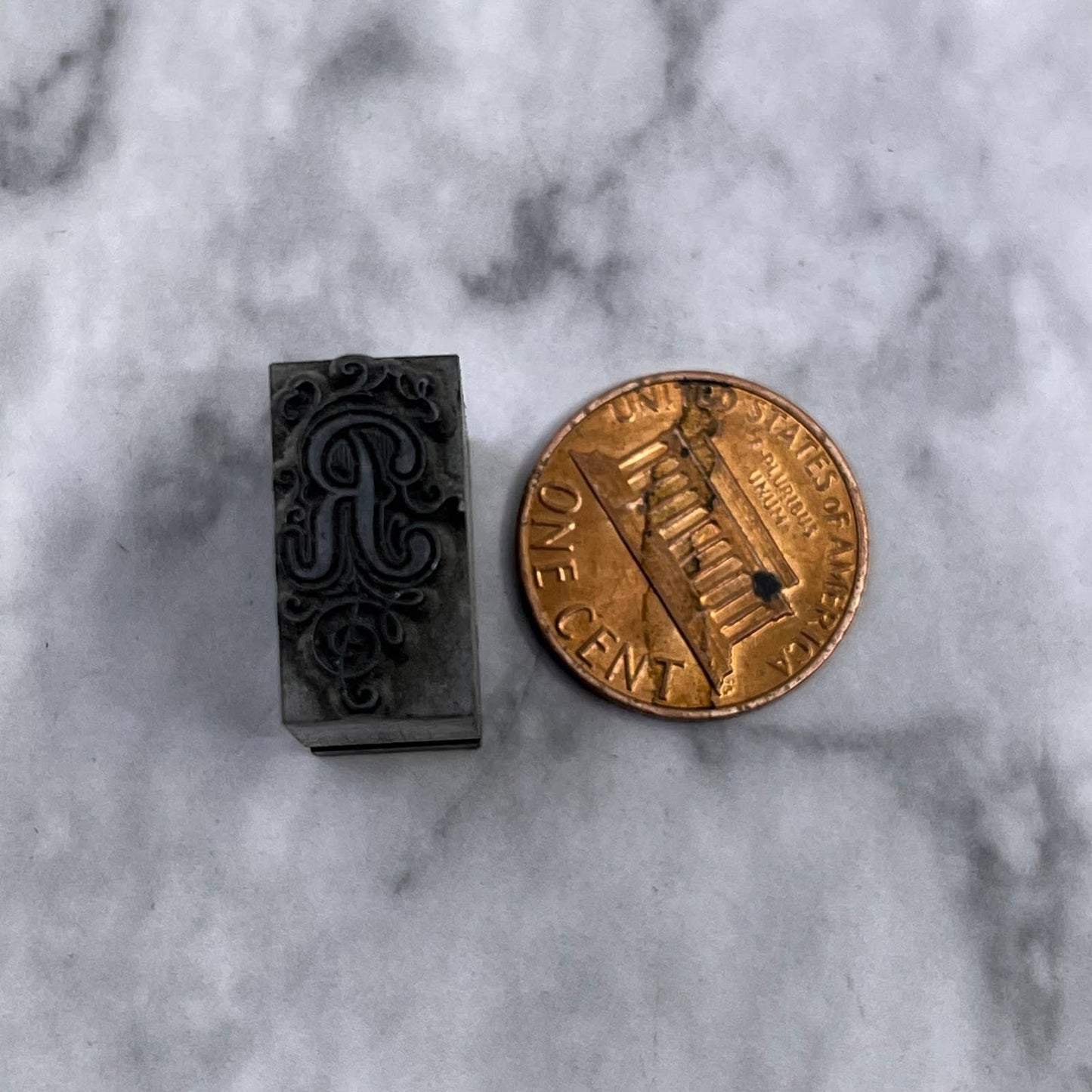 Vintage Printing Letterpress Printers Block Plate Fancy “R” Monogram TJ512