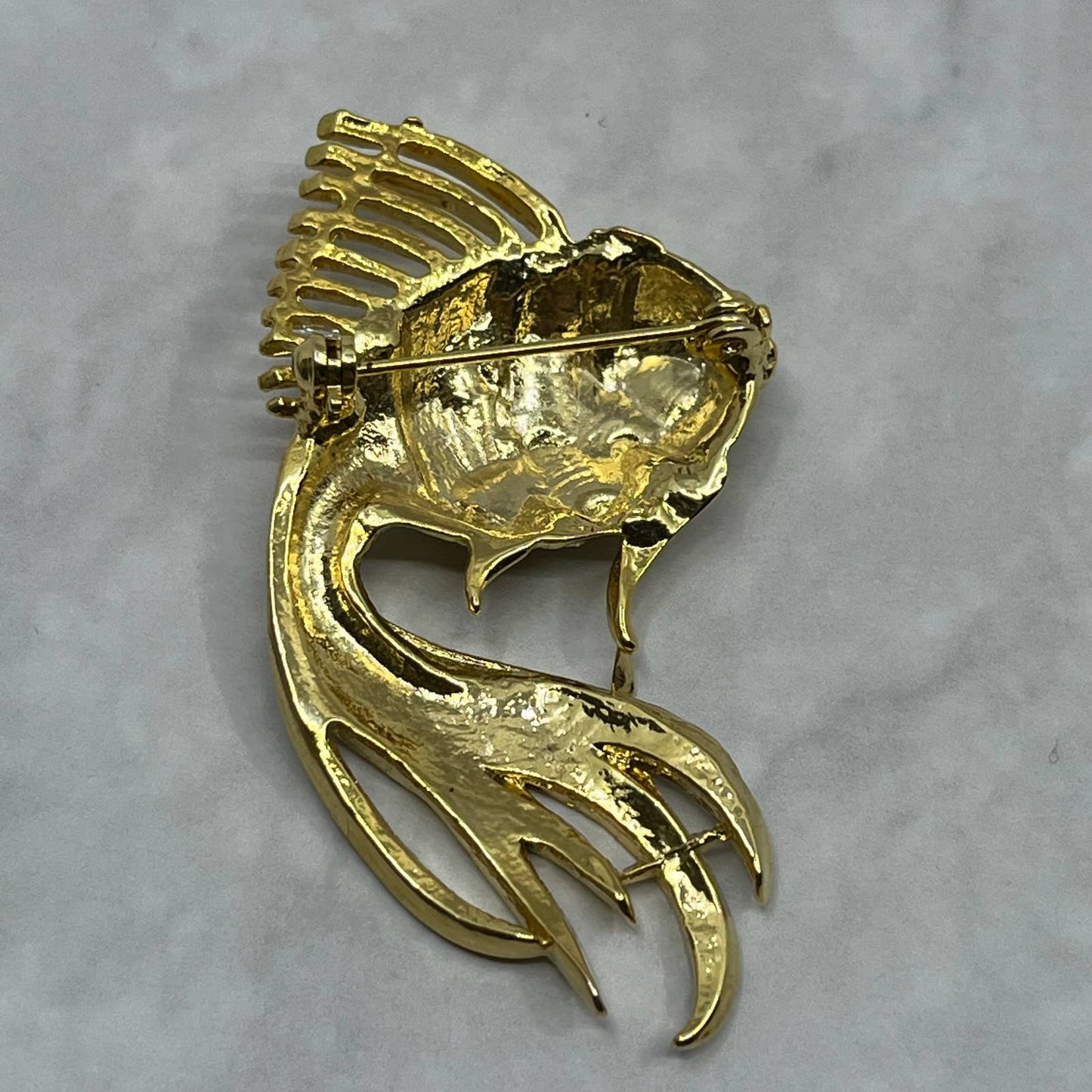 Vintage MCM Goldfish Koi Fish Shaped Rhinestone Gold Toned Brooch Pin SE6