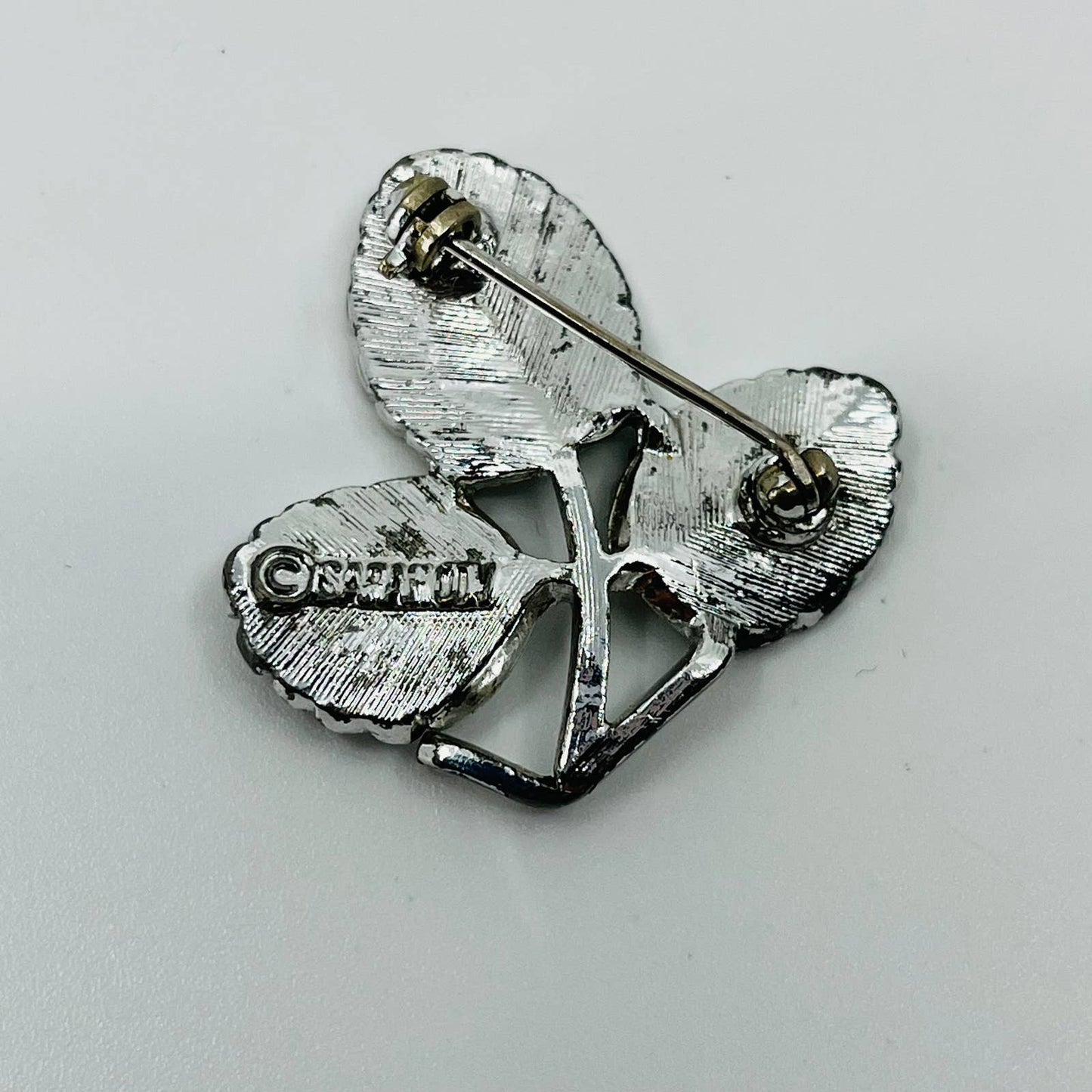 Vintage Sarah Coventry Three Leaf Brooch Silver Tone SA6