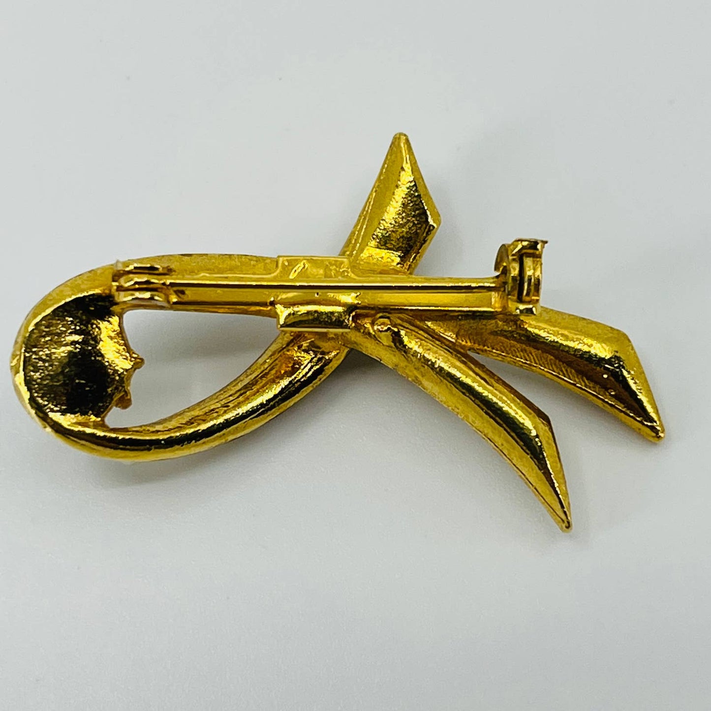 Vintage Ribbon Faux Pearls Brooch Gold Tone SB2