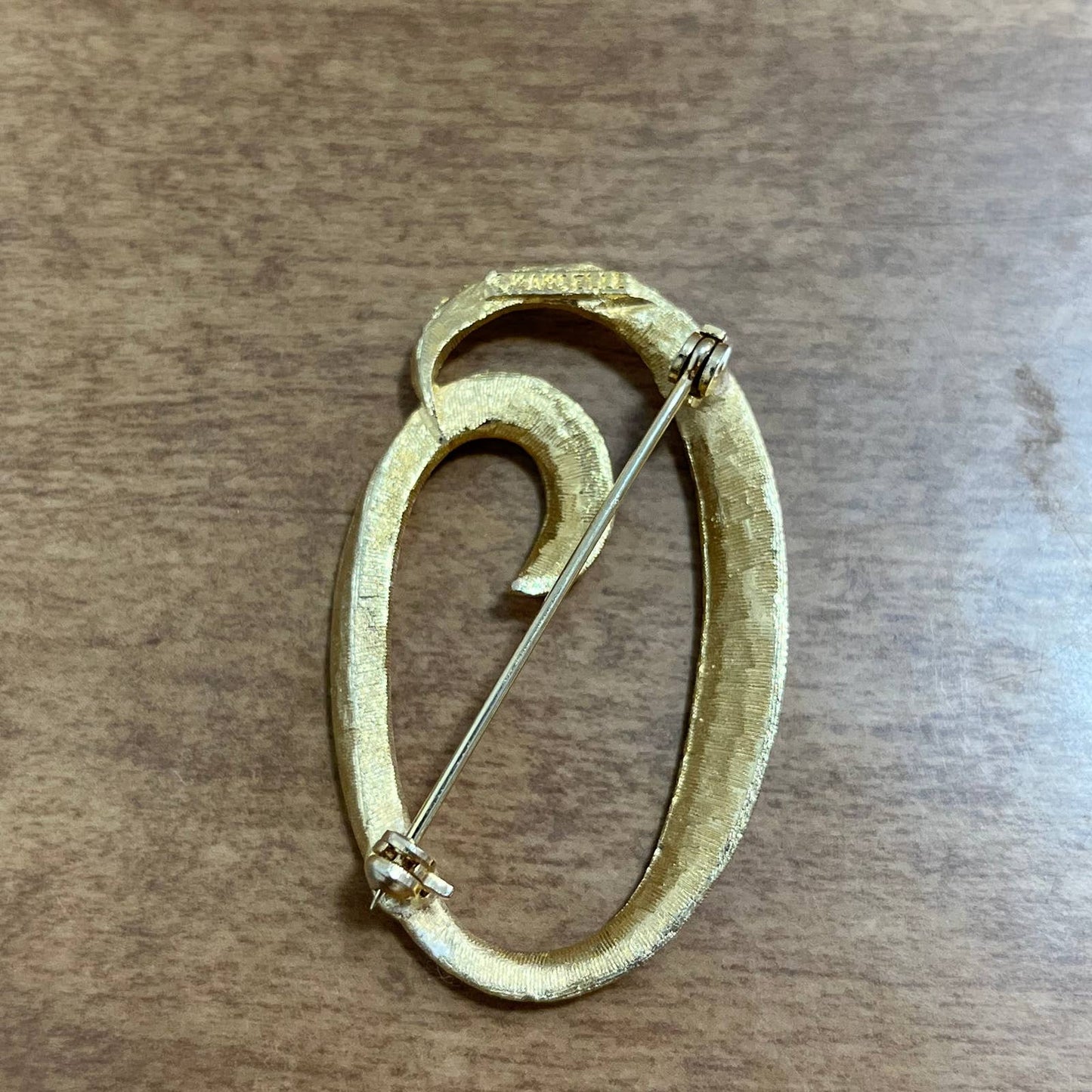 Vintage MCM Manselle Brooch Pin Textured Brushed Gold Tone G Letter SE1