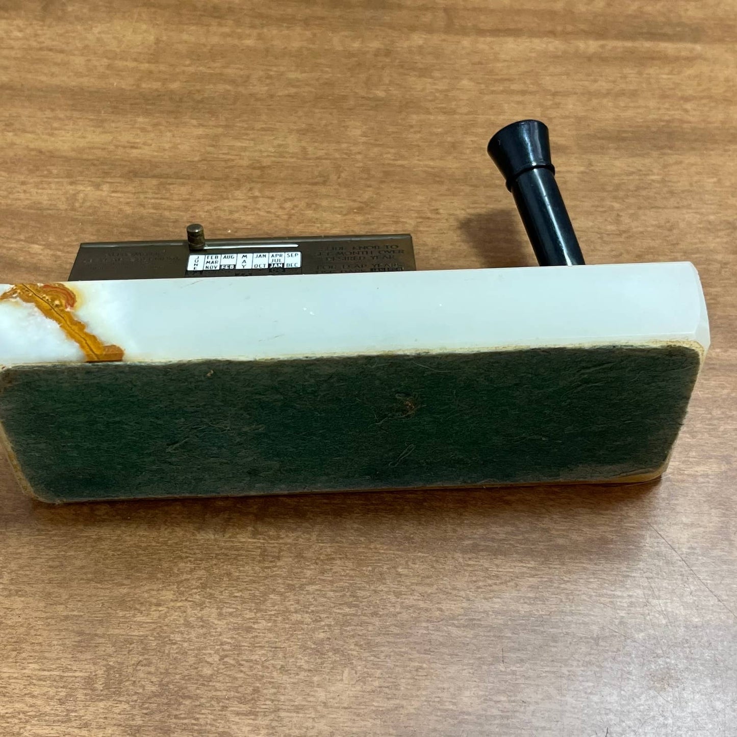 1952 Art Deco 50 Year Calendar Fountain Pen Holder Brass Desktop Marble Onyx TG5