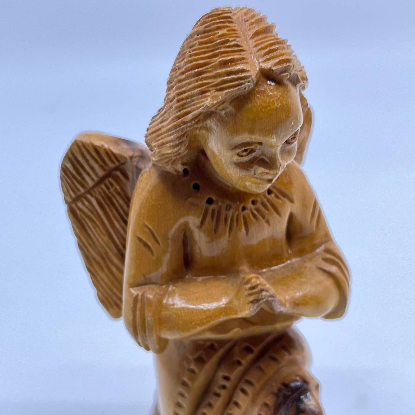 Vtg Solid Olive Wood Hand Carved Guardian Angel Praying 5” TF5