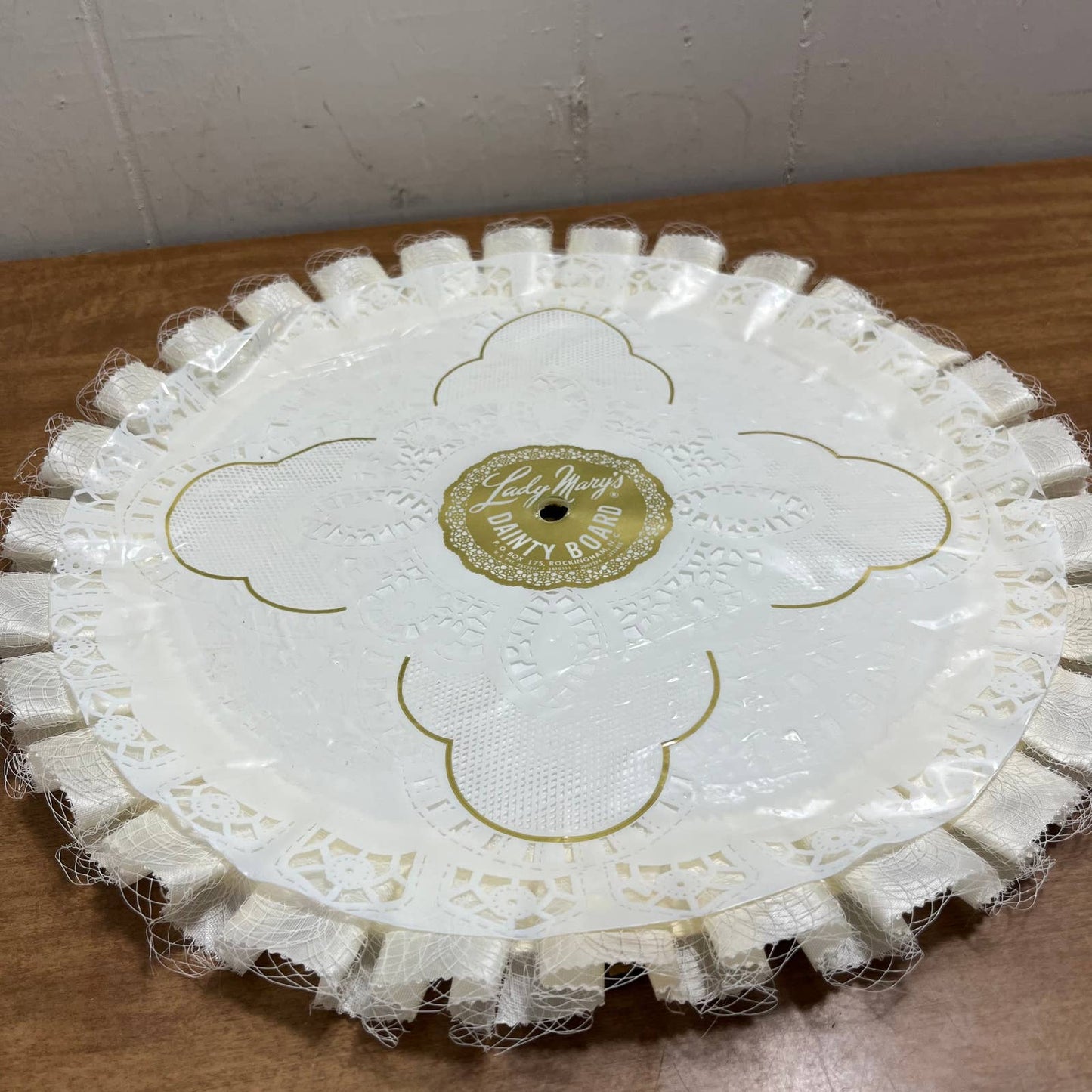 Vintage Lady Mary’s Dainty Board Lace Wedding Cake Plate Stand 13” NOS TA7