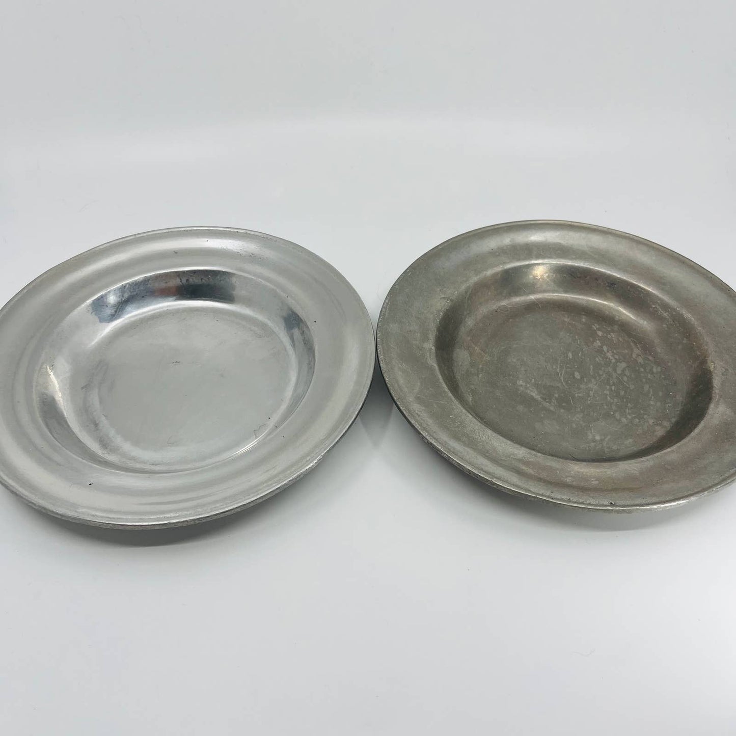 Set 2 York Metalcrafters Colonial Pewter Shallow Soup Salad Bowl Plates 9” TD1