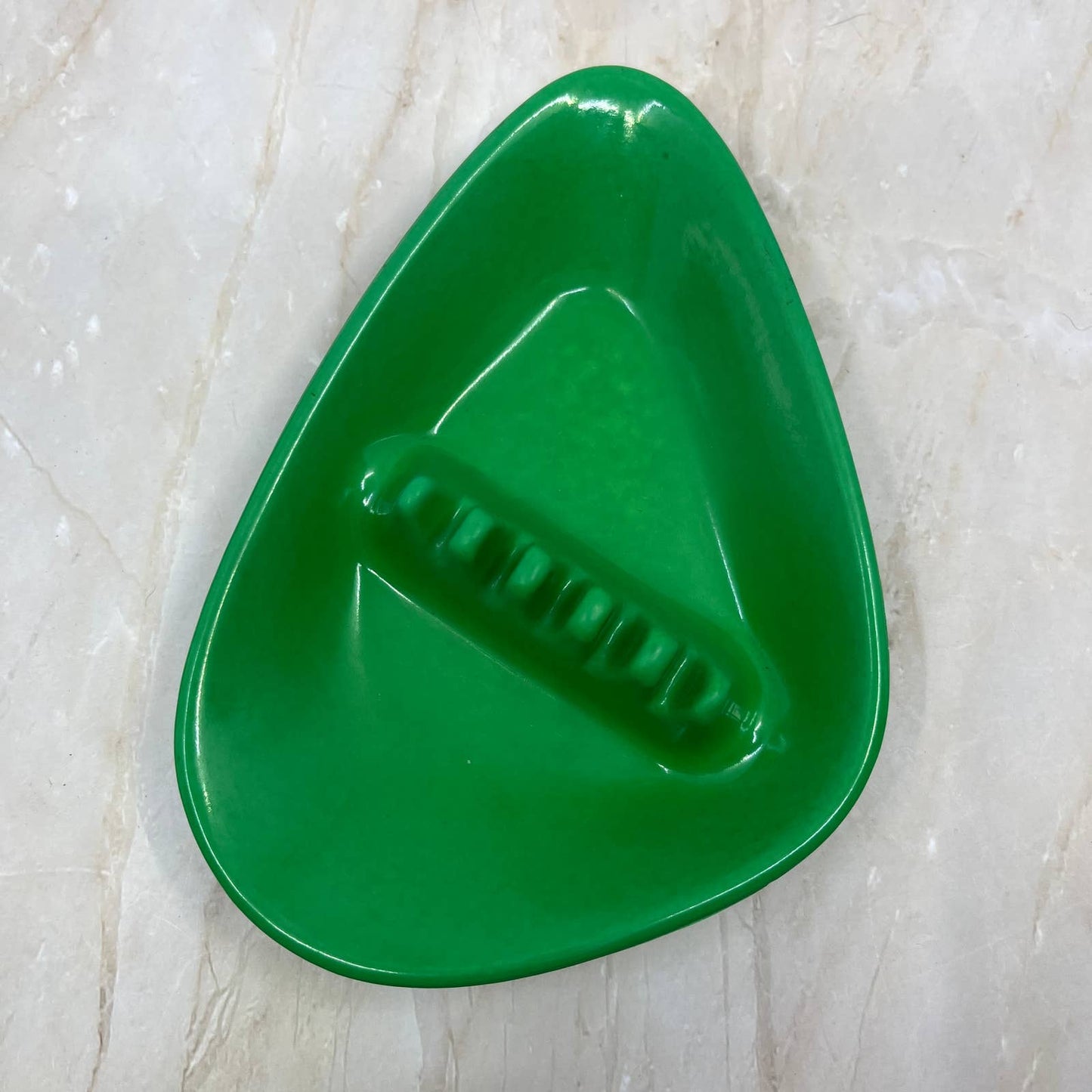 Anholt Ashtray Atomic Green Boomerang Melamine Mid Century MCM Retro TC5