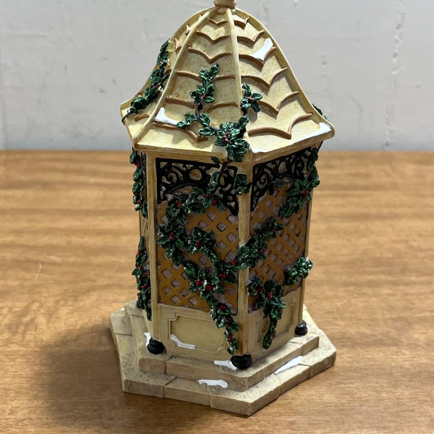 Dept 56 Accessory - Village Gazebo - #52652 - New In Box TA8