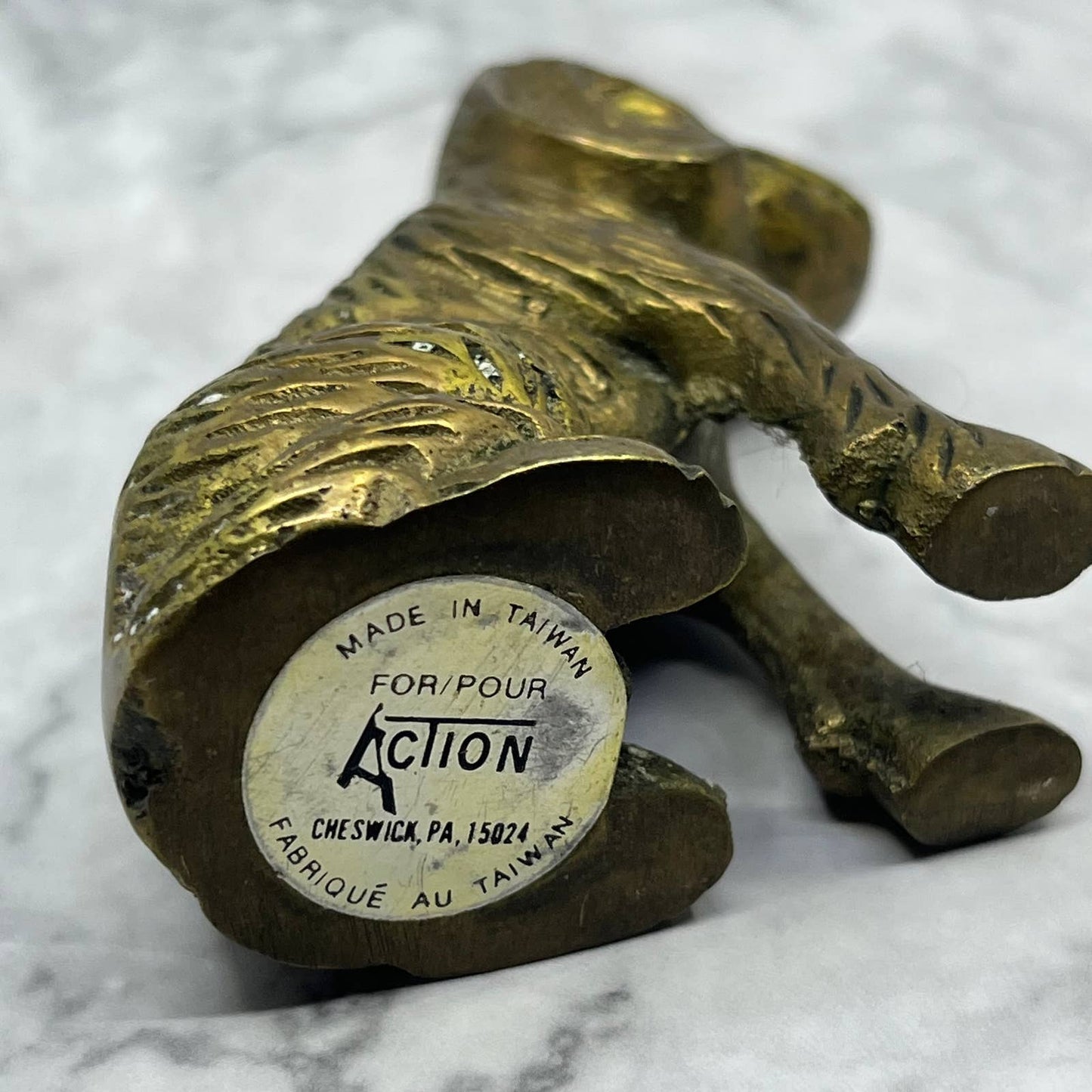 Vintage Action Solid Brass Golden Retriever Dog Figurine Paperweight 3” TE2