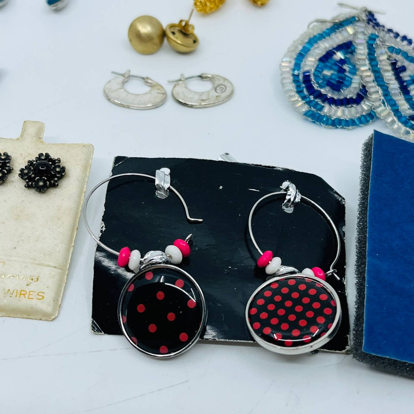 Vintage Lot of 17 Pairs of Costume Jewelry Earrings Earrings SB7