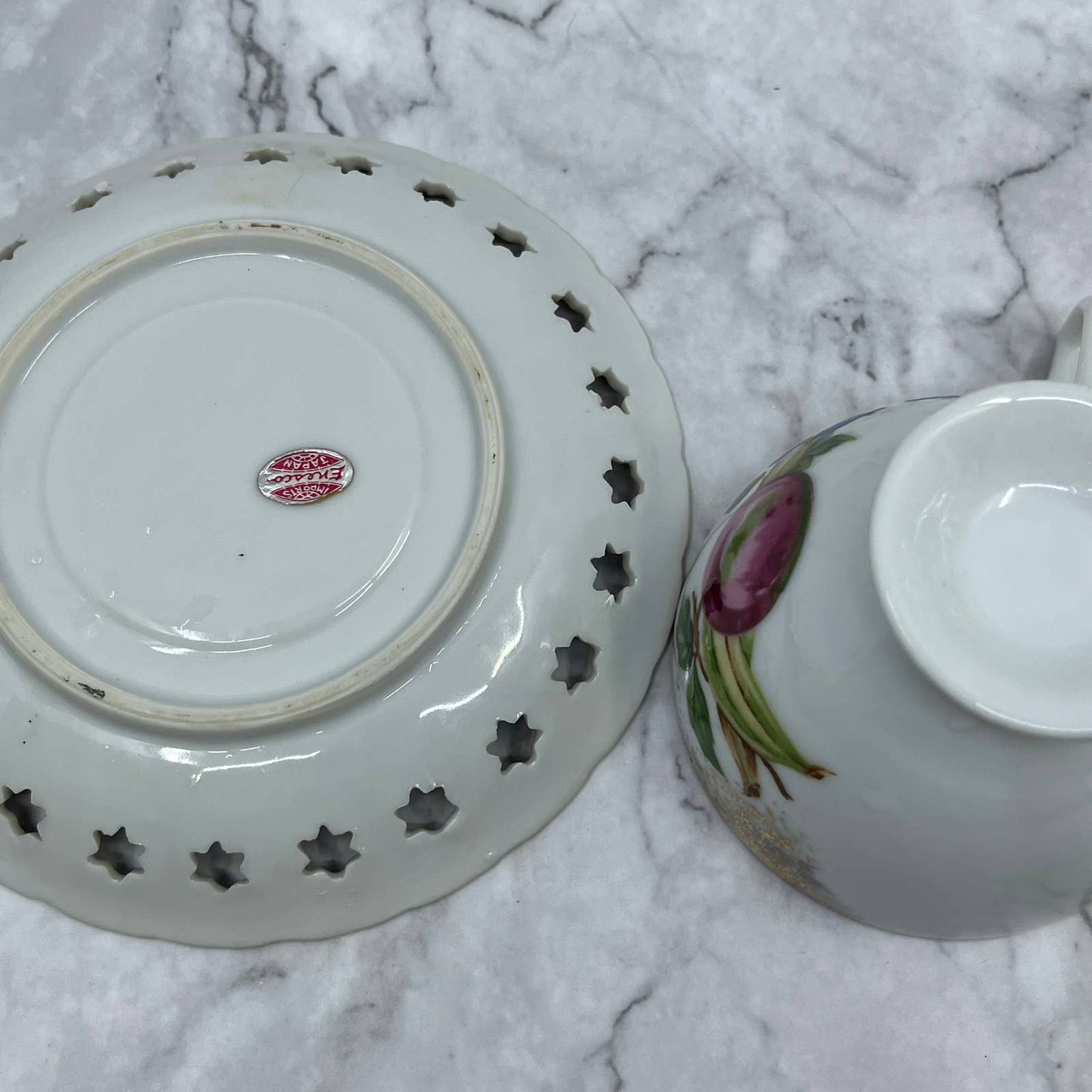 Enesco White Porcelain Fruits Print Gold Rim Fine China Teacup & Saucer TA7