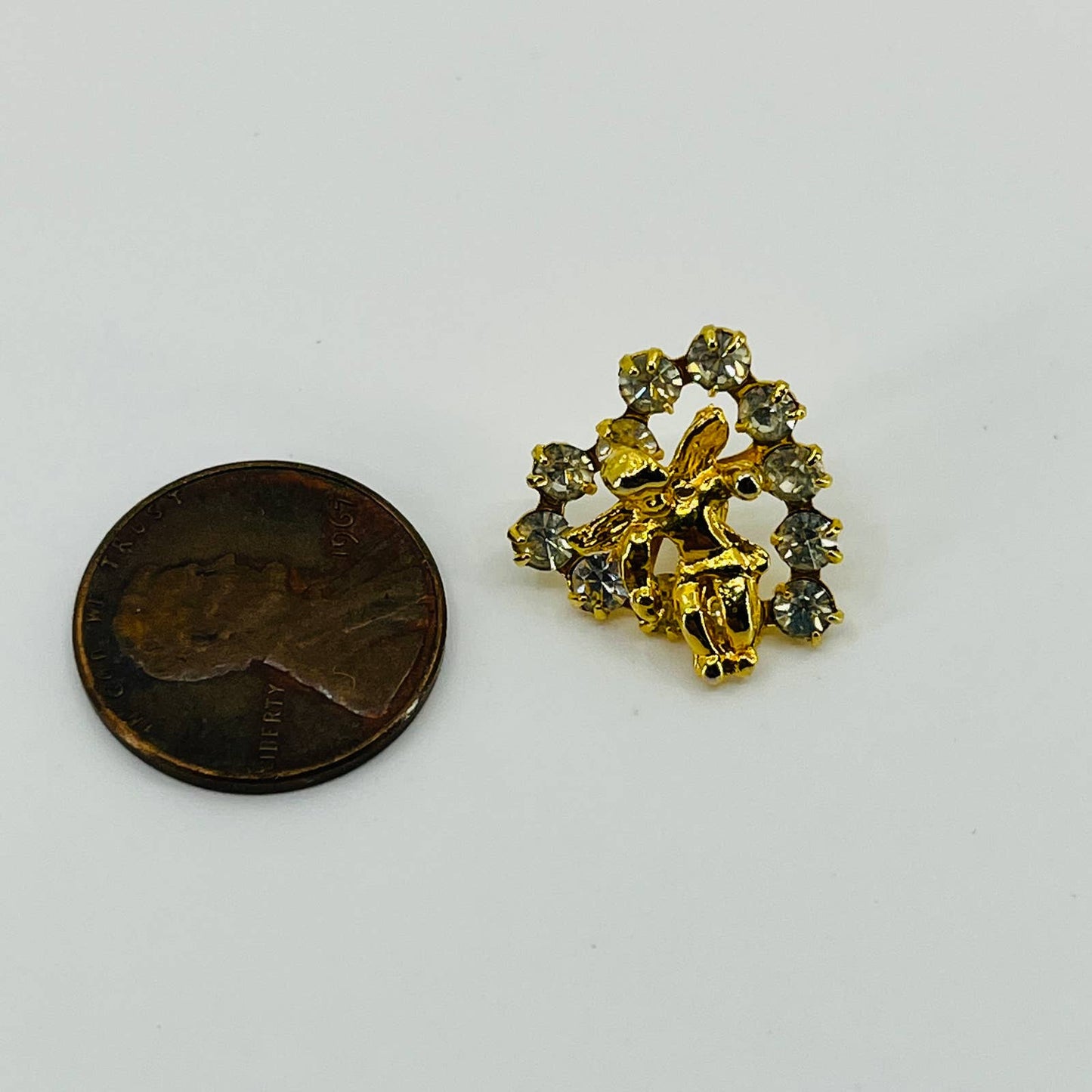 Vintage Cherub Heart Rhinestone Gold Tone Brooch SB2