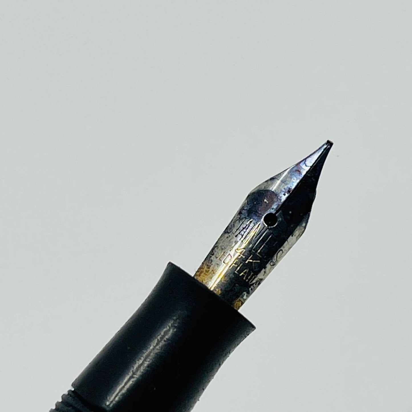 Vintage WEAREVER Blue & Brass Fountain Pen 14k Gold Nib SB9