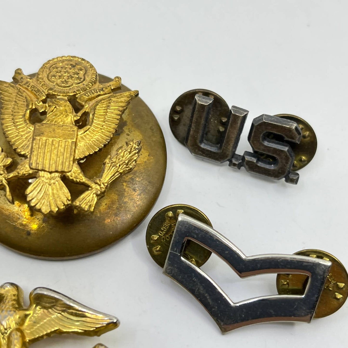 Vintage Lot of 7 Military Army Marine Corps Pin back Buttons SD8