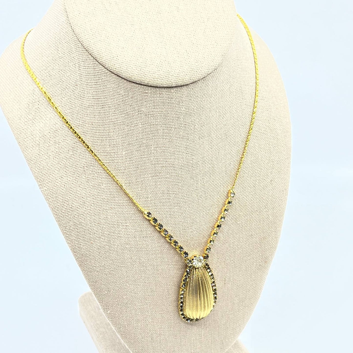 Gold Tone Teardrop Pendant Necklace Smokey Grey Rhinestones & Clip Earrings SD5