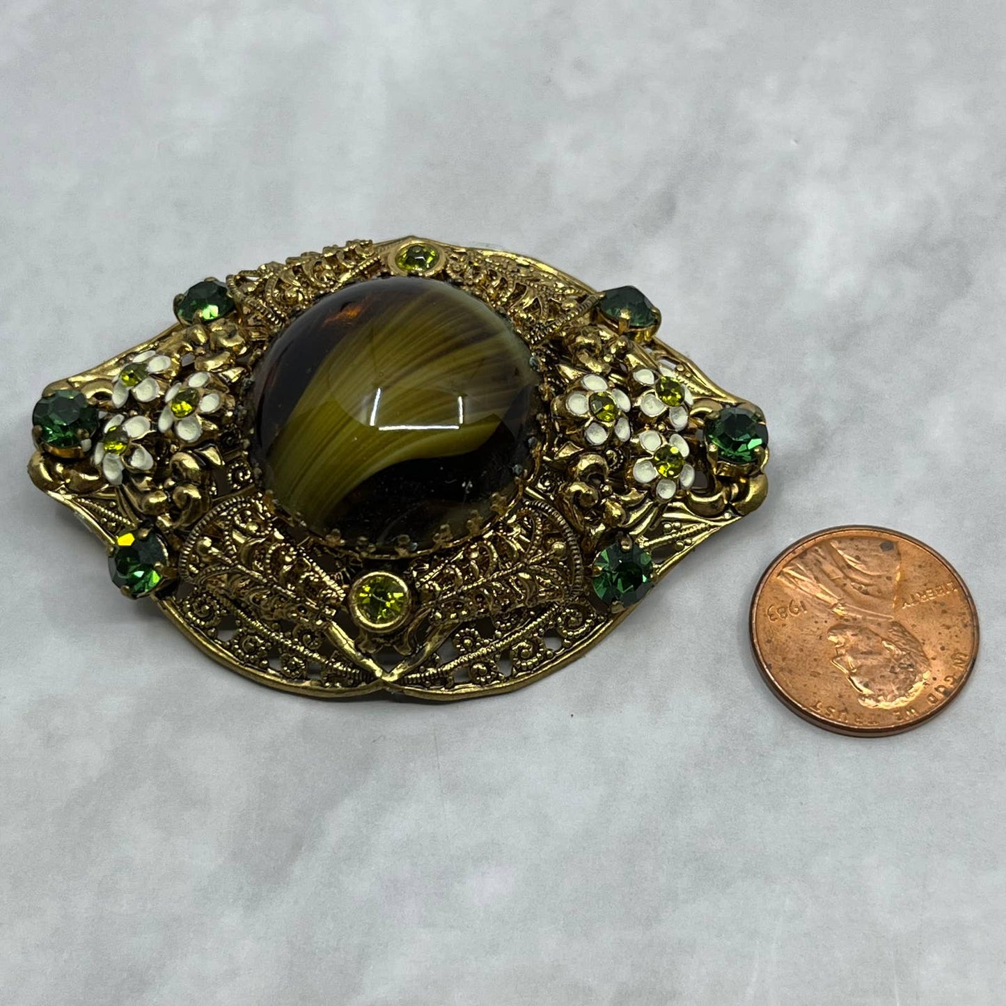 1960s Tiger Eye Porphyry Glass Green Rhinestone Daisy Filigree Brooch Pin SE6