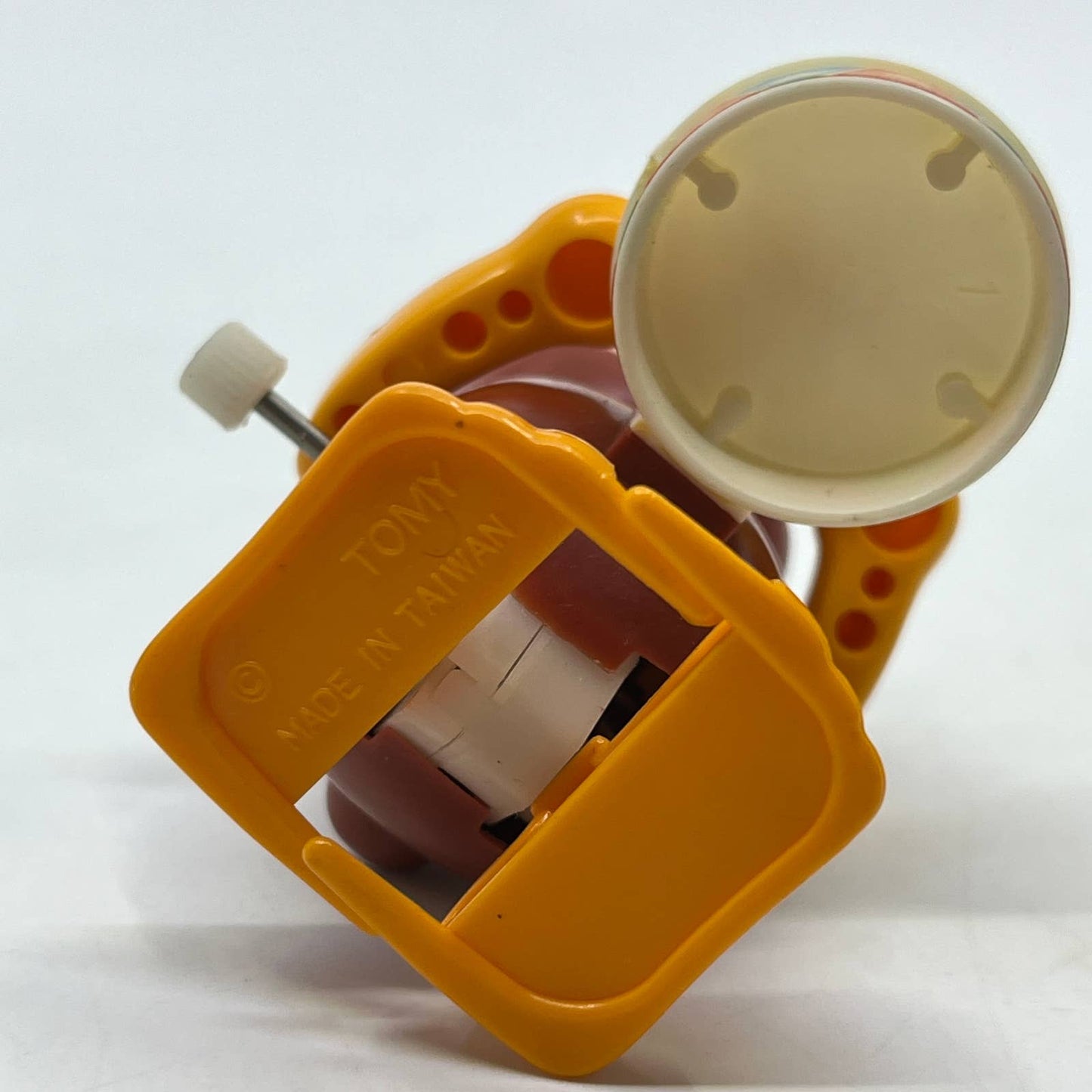 Vintage TOMY Wind Up Toy NOT SO GRAND BAND Drummer Bear 3" WORKS SE3