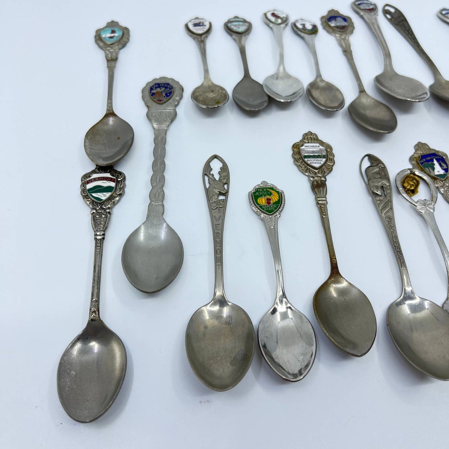 Huge Lot of 28 Vintage Souvenir Spoons TE1