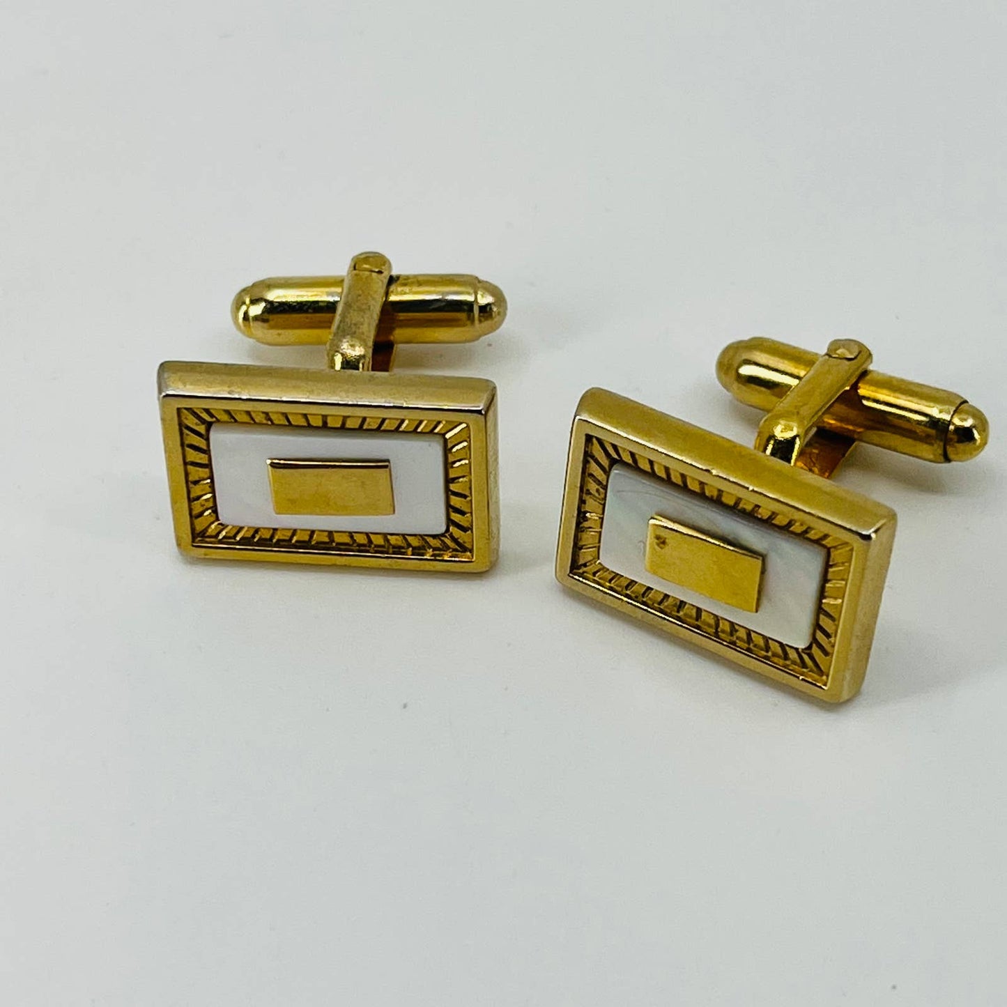 Vintage Art Deco Gold Tone Anson Mother of Pearl Inlay Cufflinks Cuff Links SB2