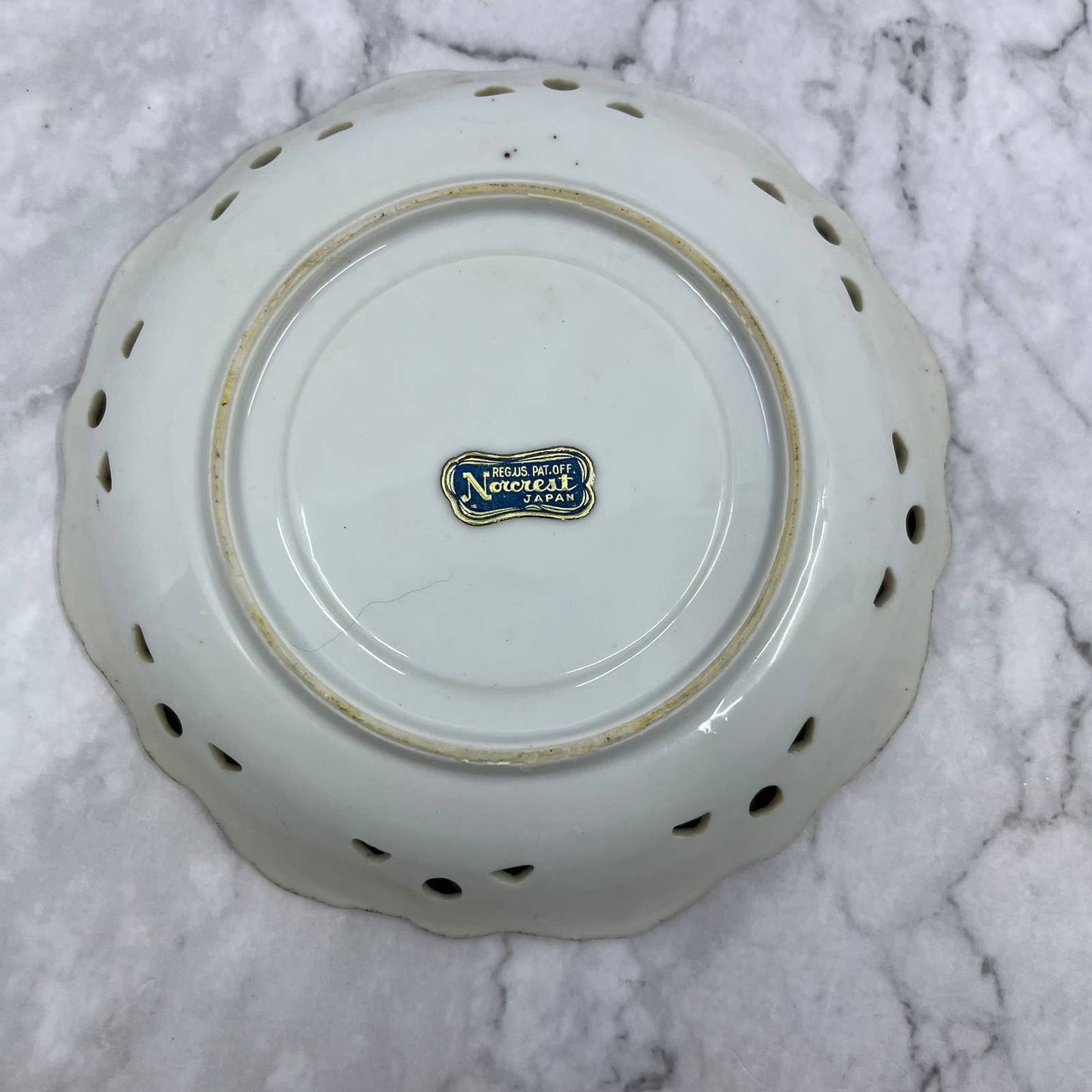 Vintage Fine China Saucer ONLY Norcrest Floral Scallop Lace Luster TA7-6