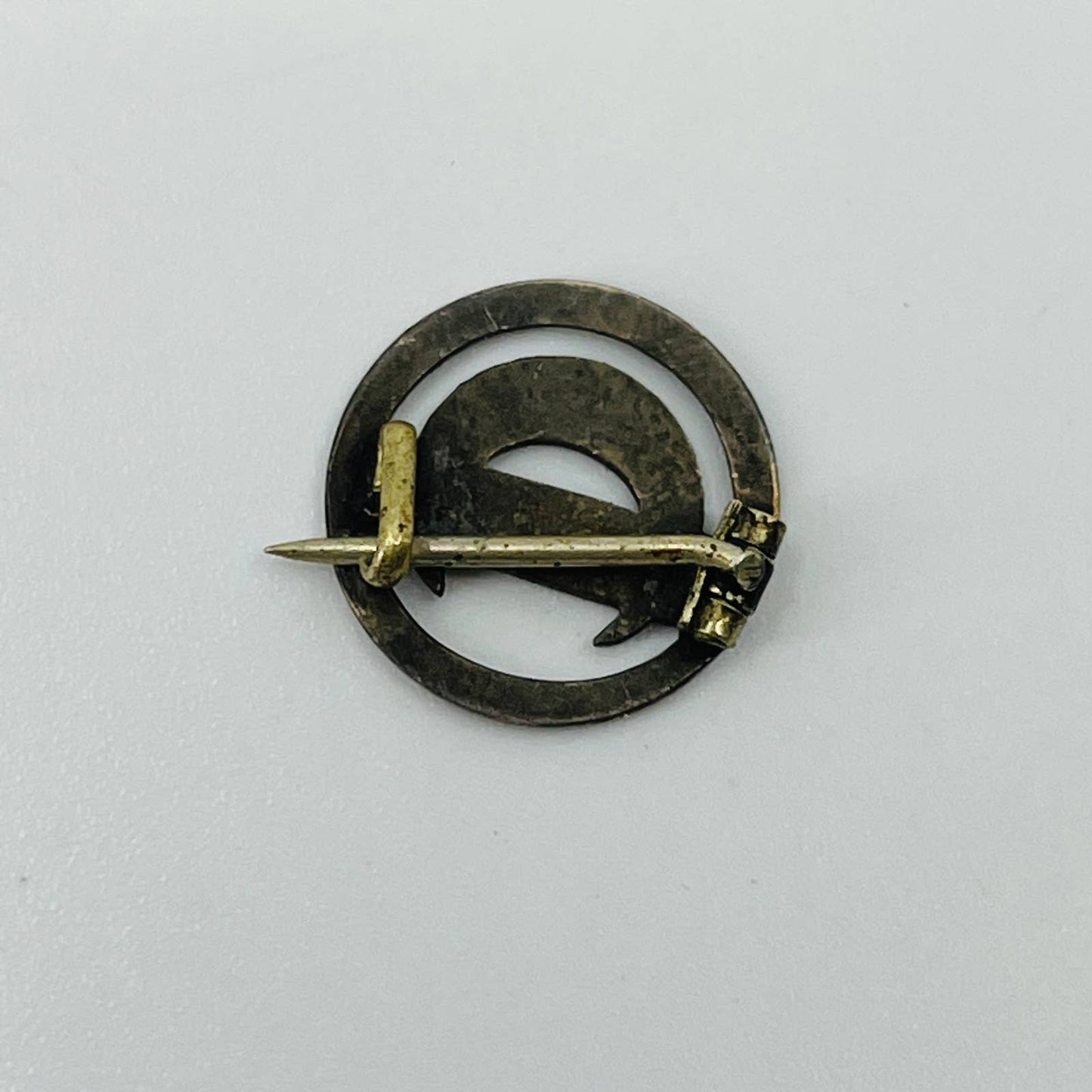 ANTIQUE METAL PATINA PHILATHEA WOMENS BIBLE CLASS CRESCENT MOON CIRCLE PIN SB3
