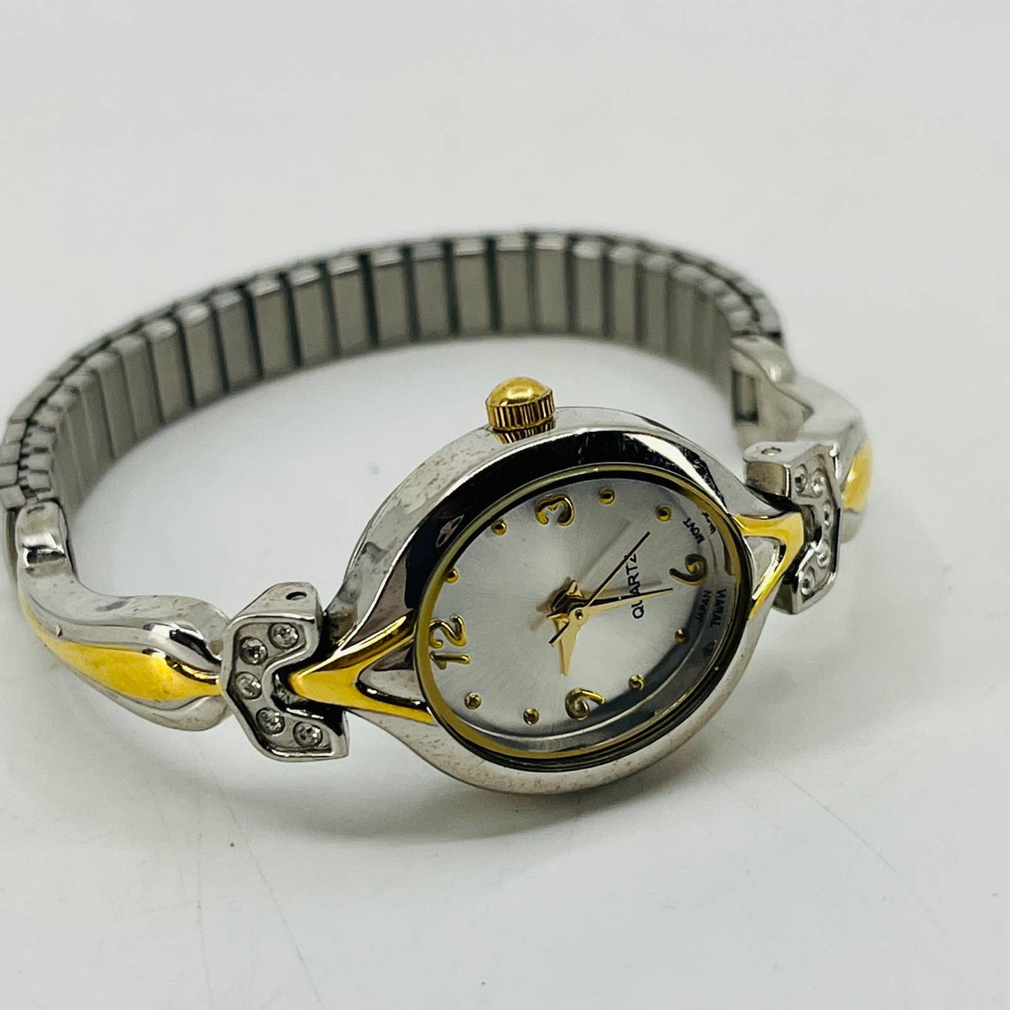 Vintage Gold & Silver Tone Quartz Watch Metal Stretch Band SA9