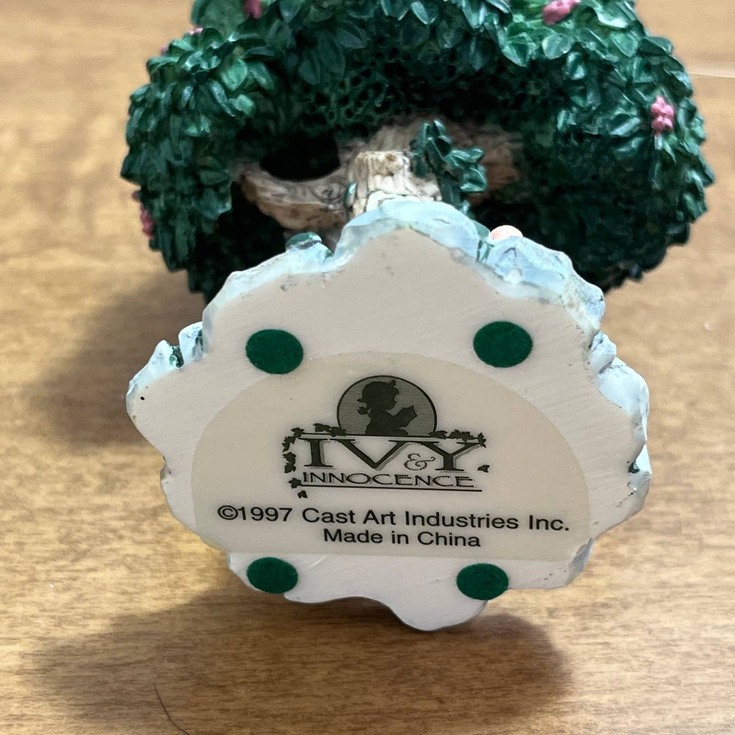 Ivy & Innocence Large E+V Tree 4” 1997 FA7