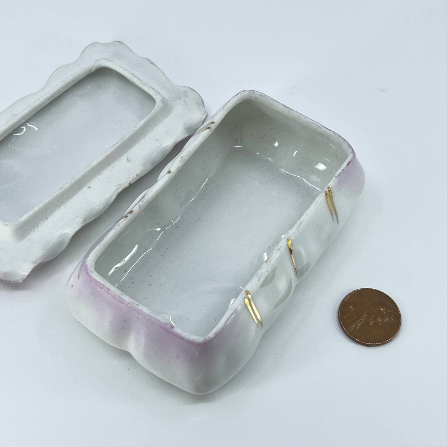Vintage Porcelain Hand Painted Purple Flower Trinket Dresser Box 2x4” TE7