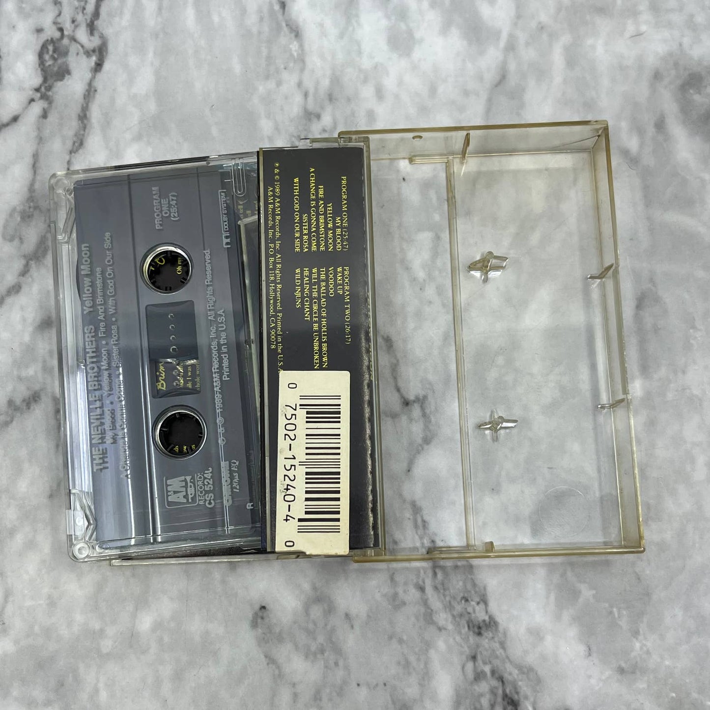 The Neville Brothers - Yellow Moon - Cassette Tape TD9-56